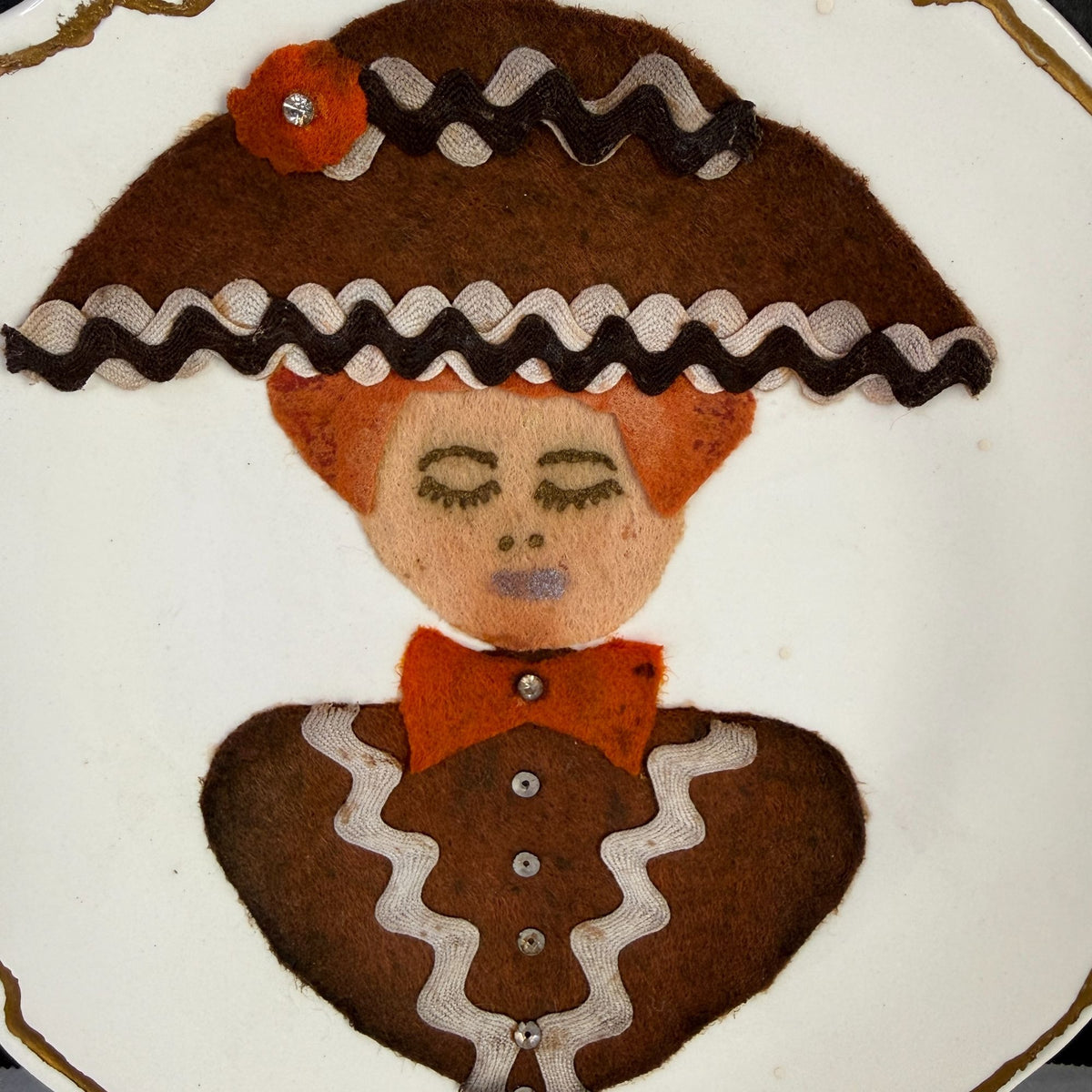 Vintage Folk Art Felt Appliqué Mr & Mrs Kitschy Wall Plates Set of 2