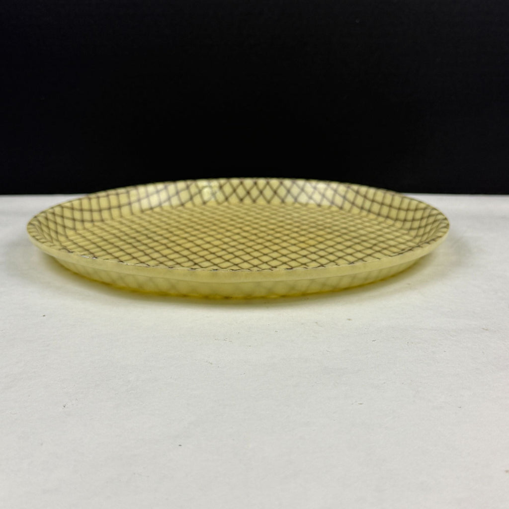 Vintage Cambro Camtray Round Fiberglass Tray Fish Net Pattern 11 Inch
