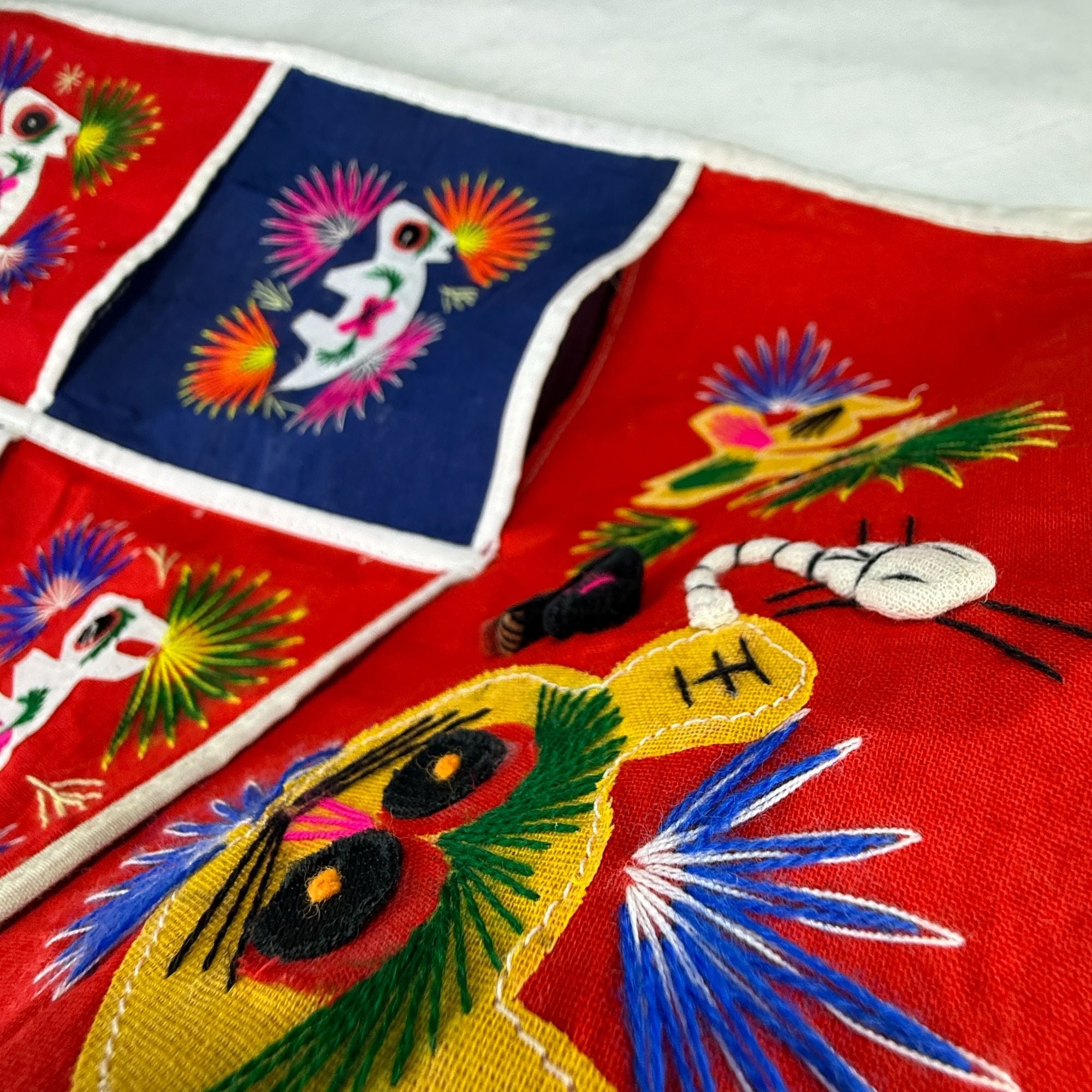 Vintage Chinese Embroidered Folk Art 6 Pocket Wall Hang Organizer