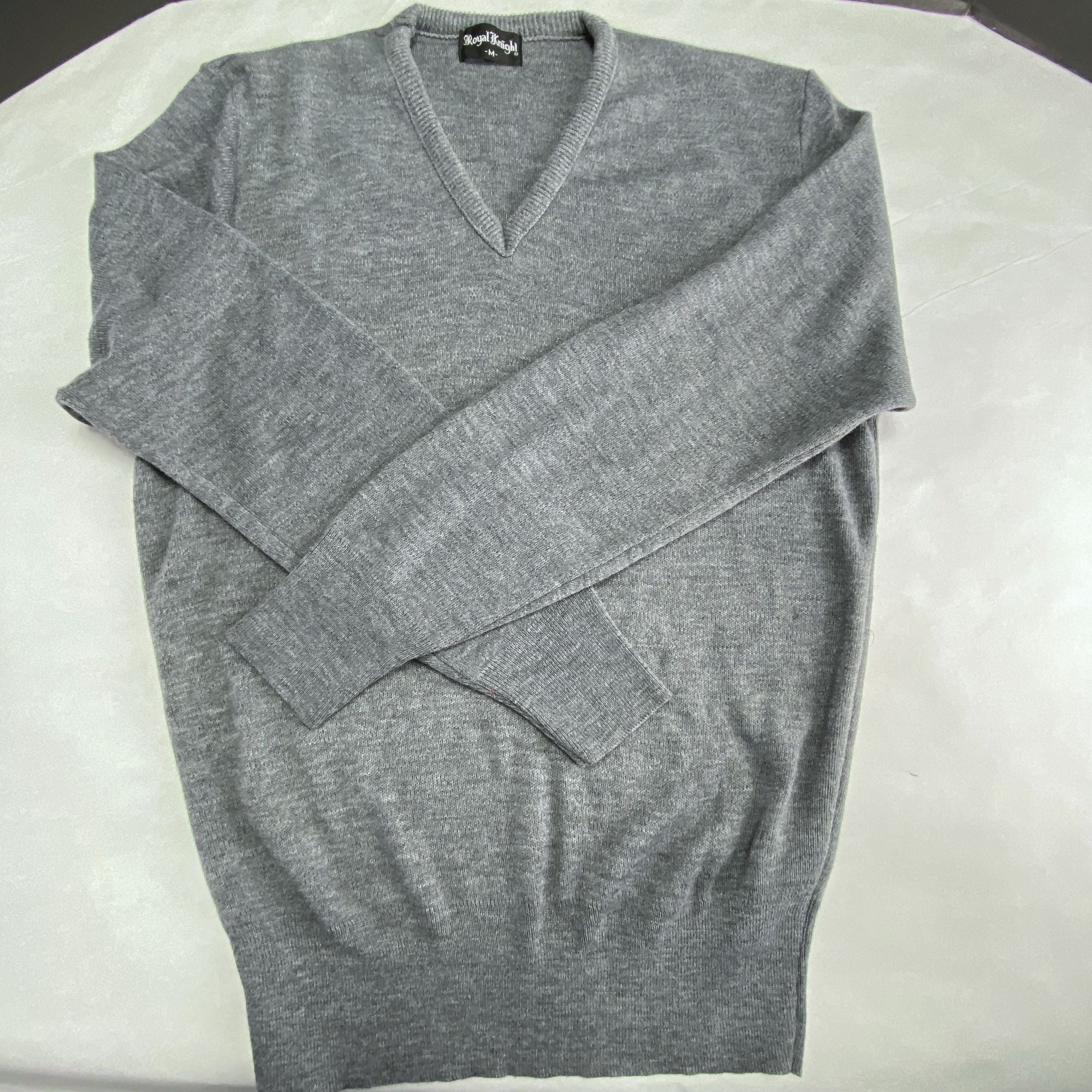 Vintage Royal Knight V Neck Men M Long Sleeve Pullover Sweater Gray