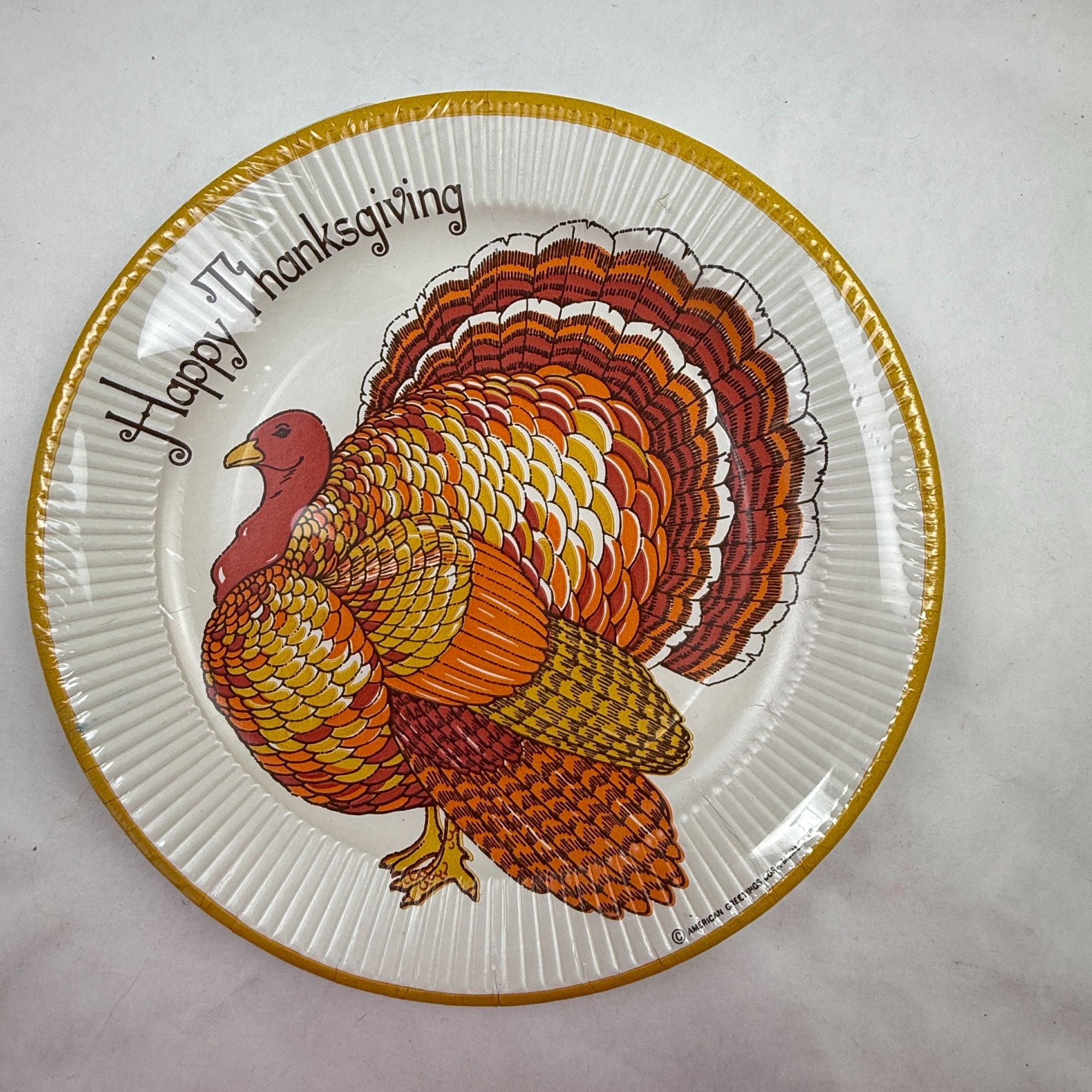 Vintage Mixed Lot of NEW Thanksgiving Plates and Napkins Lot of 5