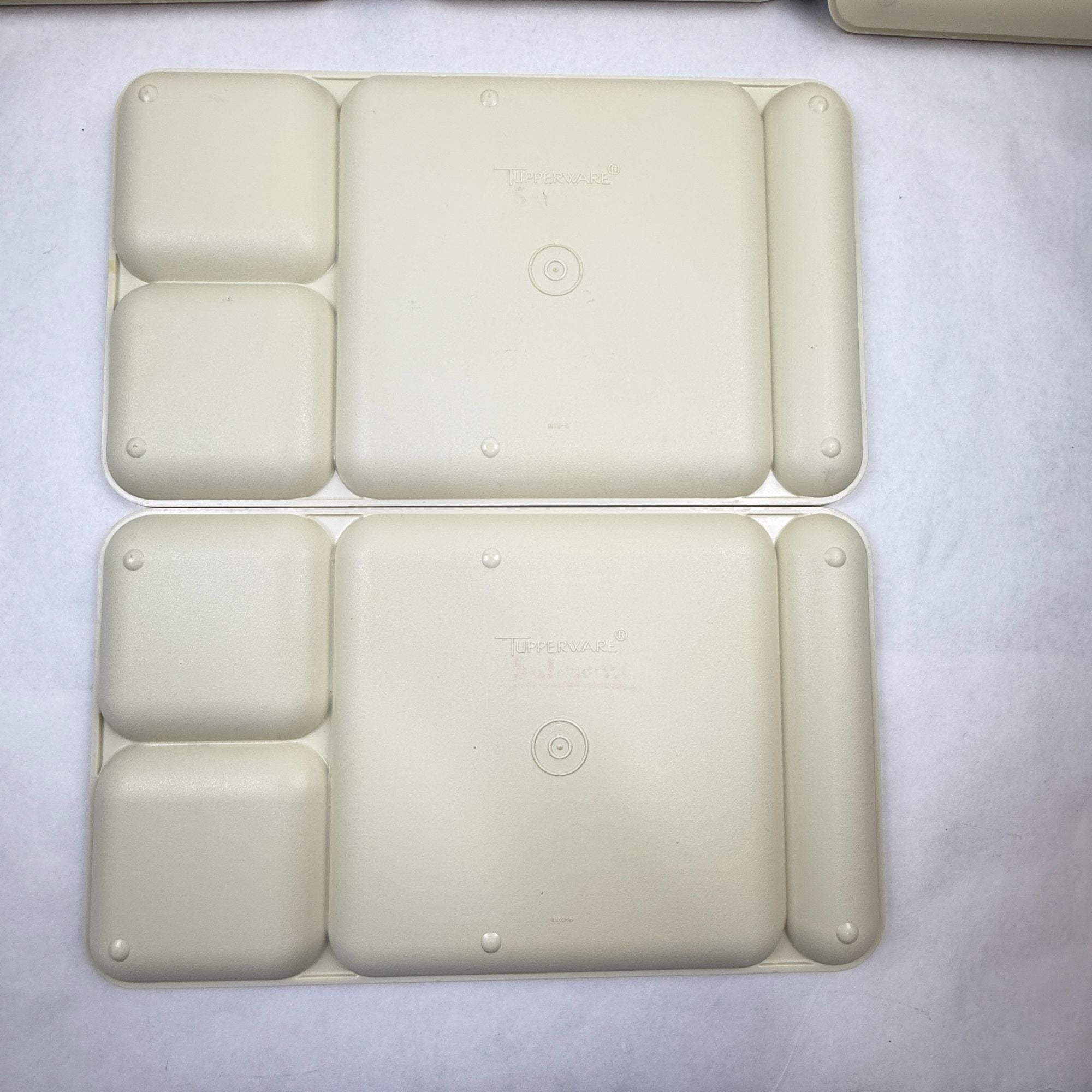 Vintage Tupperware 1535-5 Almond Divided Trays Set of 5