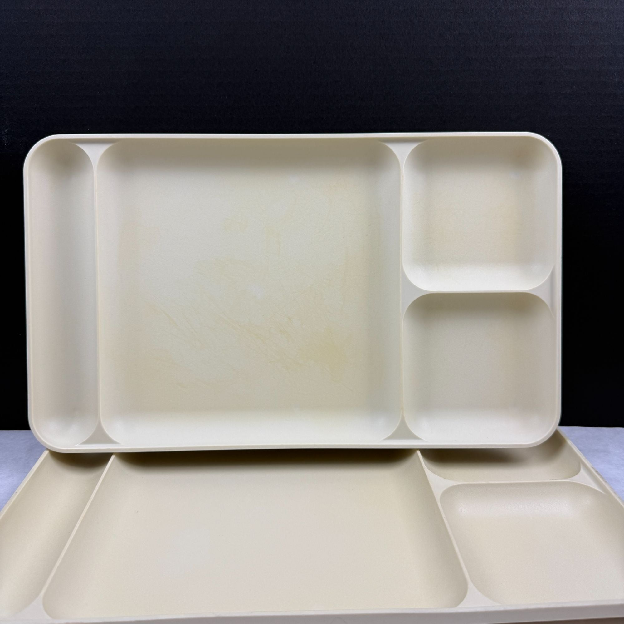 Vintage Tupperware 1535-5 Almond Divided Trays Set of 5