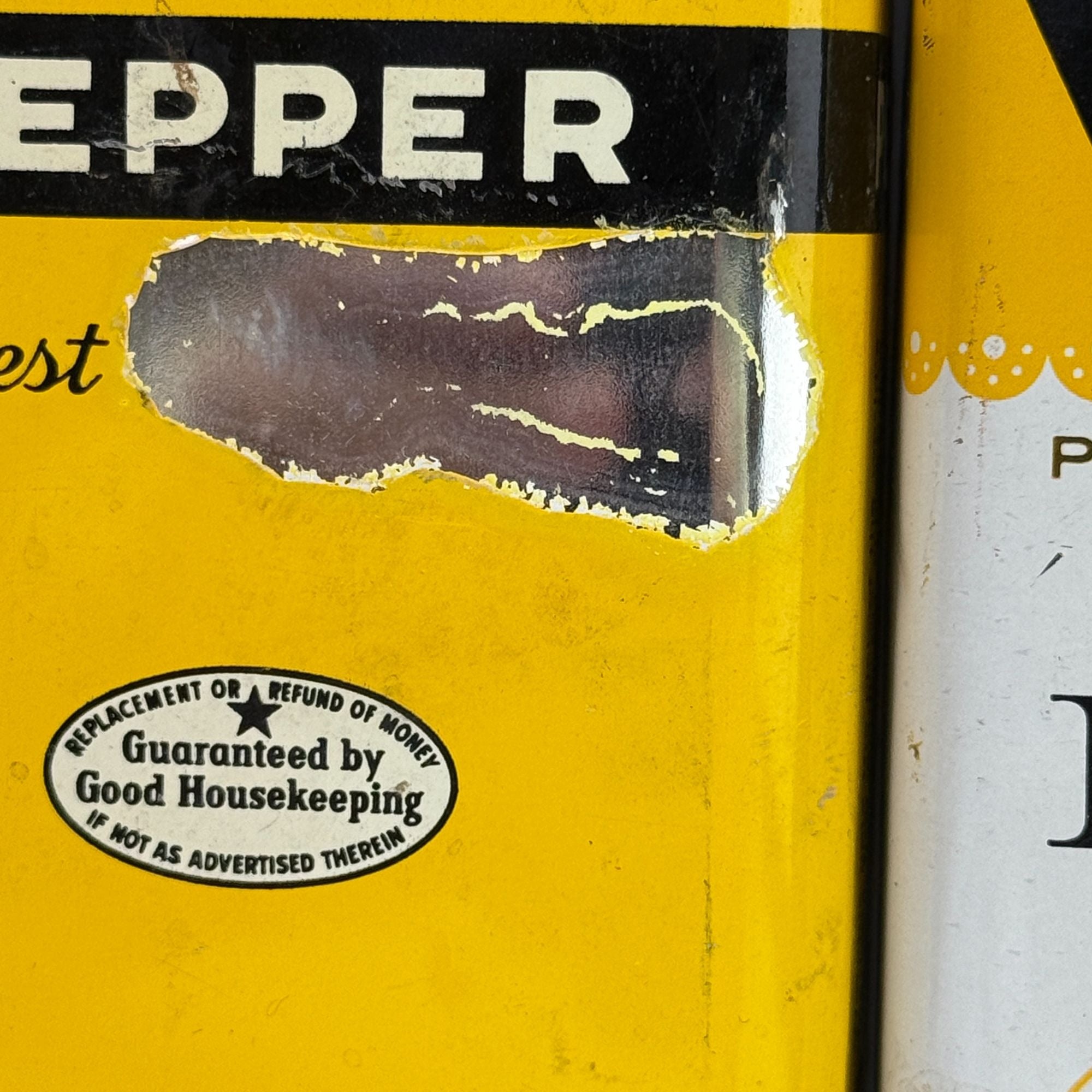 Vintage Watkins Black Pepper 8 oz Tins Lot of 2