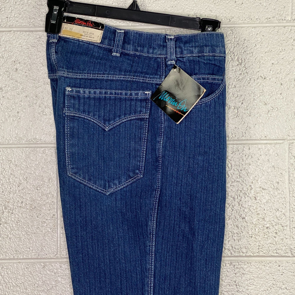 Levi Movin On Straight Leg Snug Fit Size 32x32 New with Tag