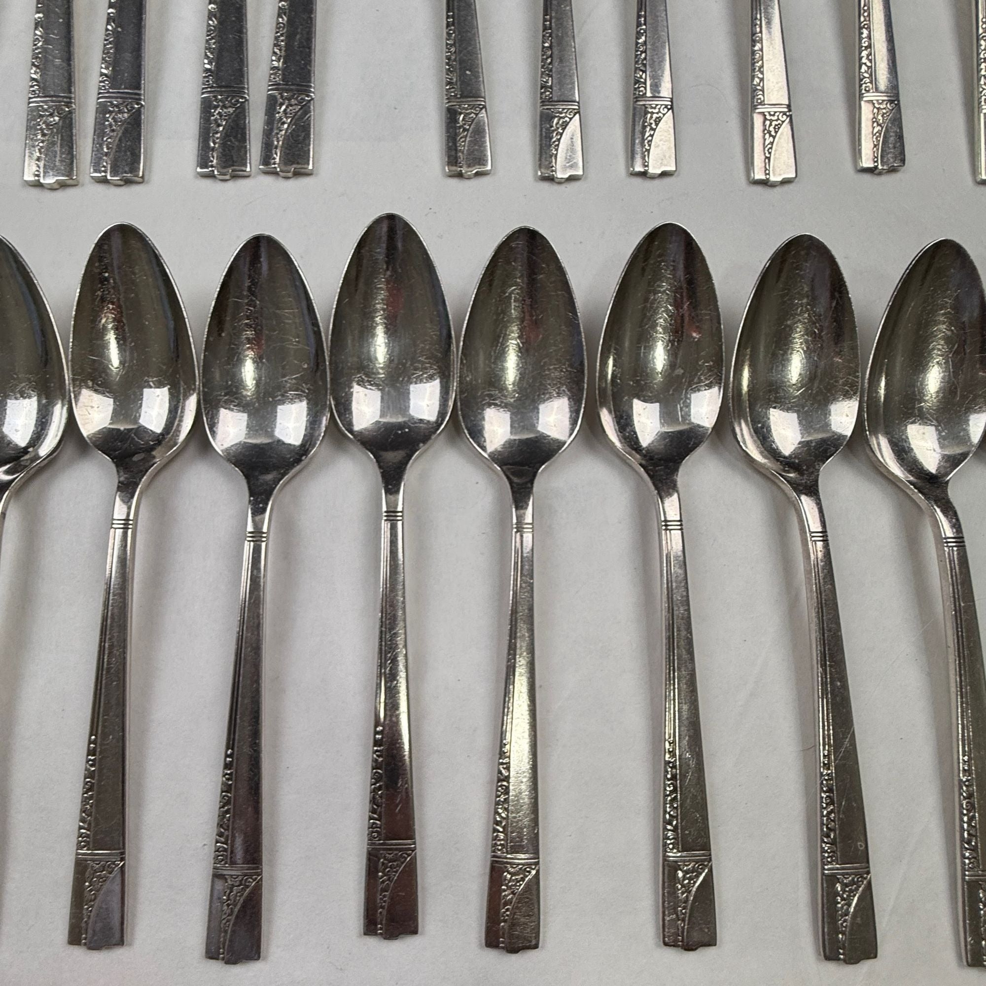 Vintage 1937 Oneida Nobility Plate Caprice Flatware 85 pieces