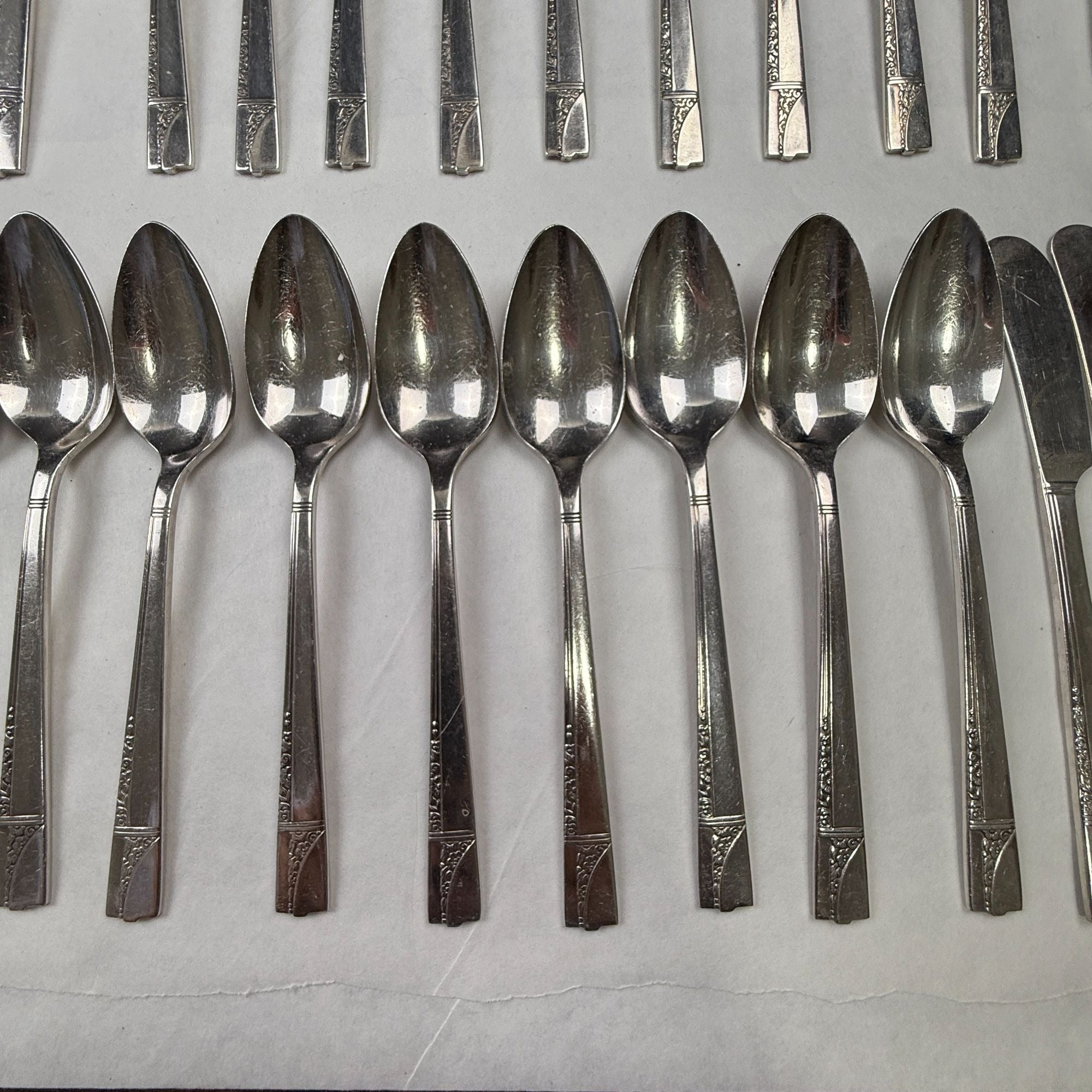 Vintage 1937 Oneida Nobility Plate Caprice Flatware 85 pieces