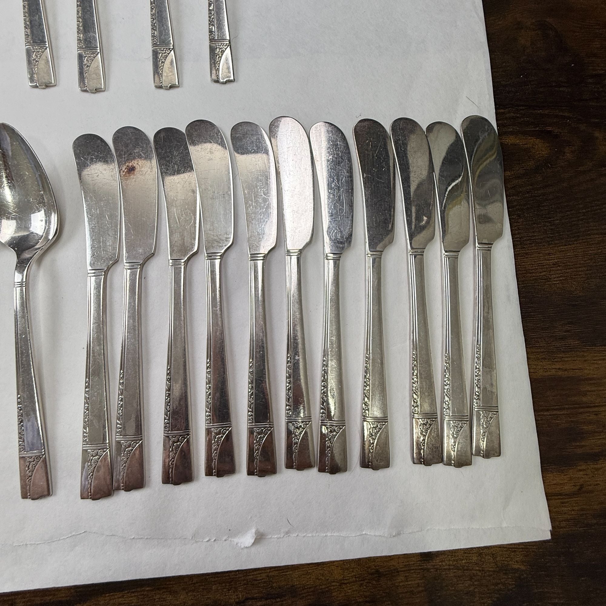 Vintage 1937 Oneida Nobility Plate Caprice Flatware 85 pieces