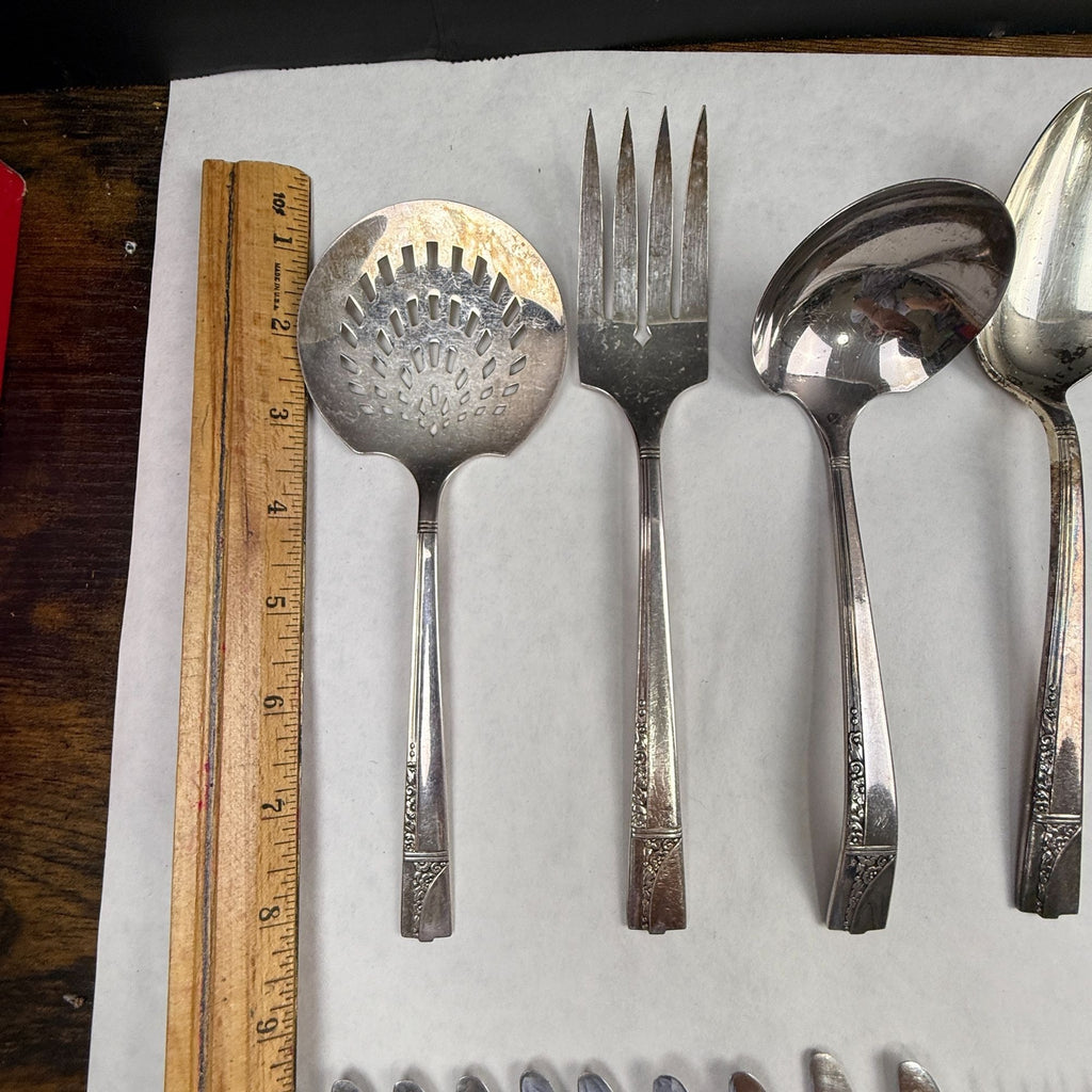 Vintage 1937 Oneida Nobility Plate Caprice Flatware 85 pieces