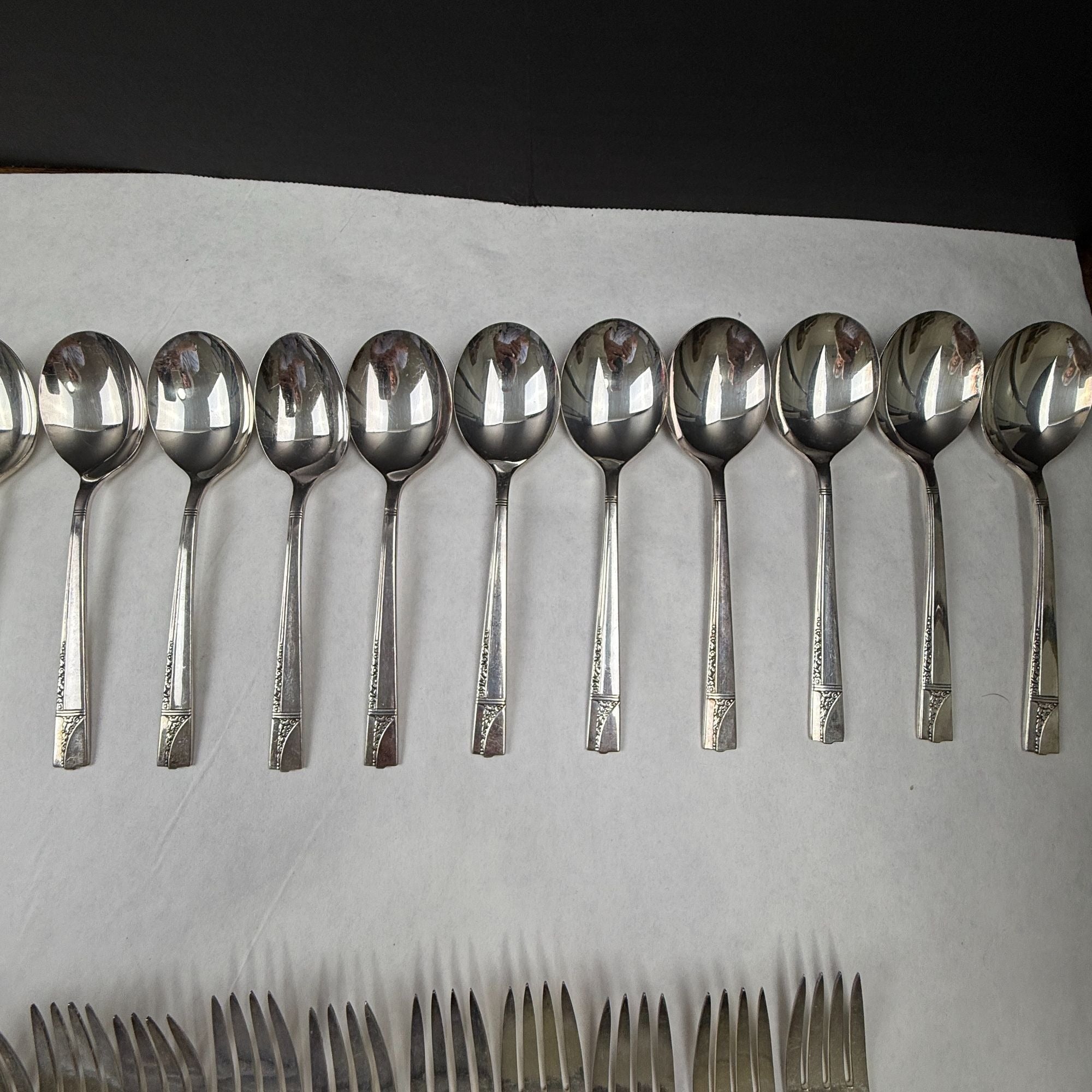 Vintage 1937 Oneida Nobility Plate Caprice Flatware 85 pieces