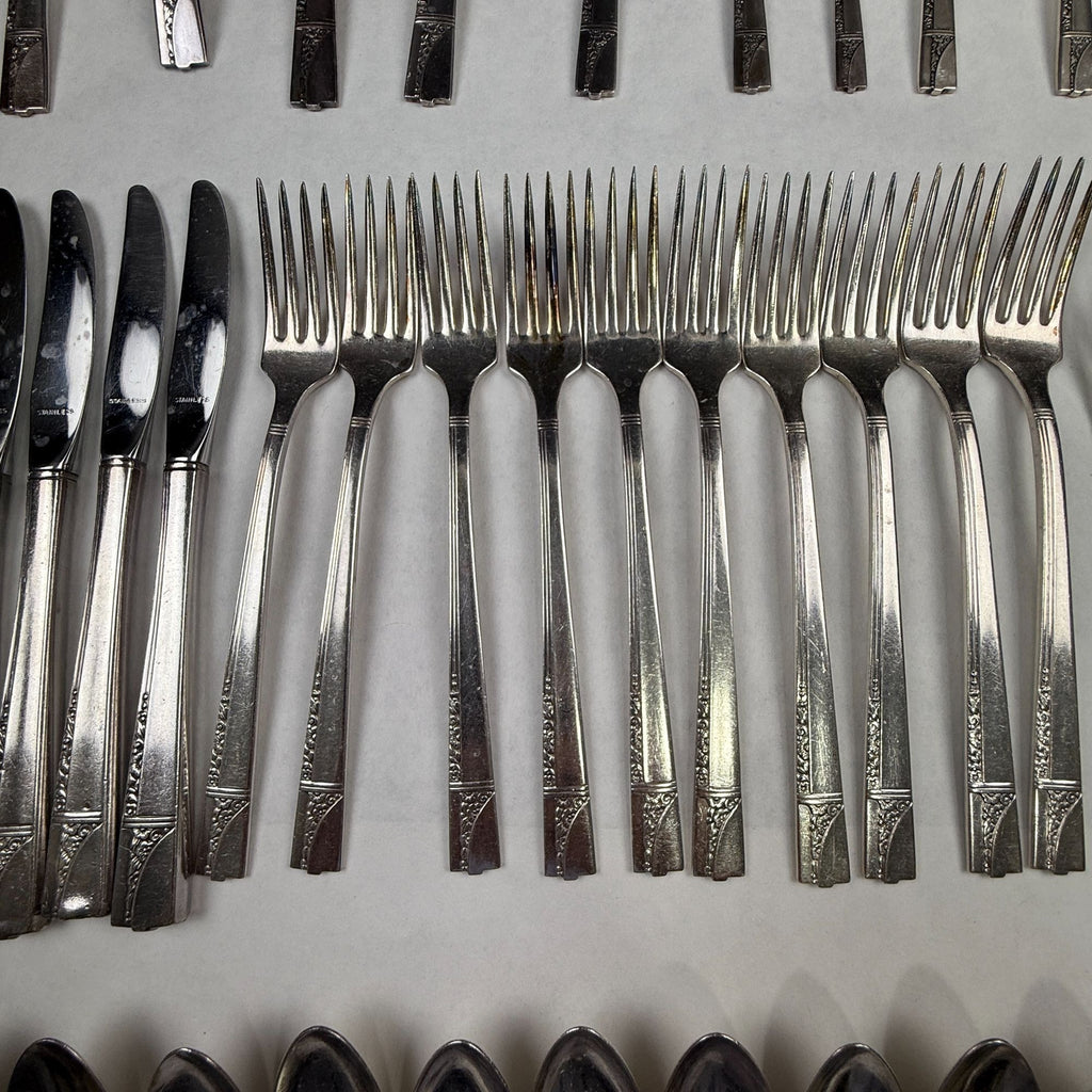 Vintage 1937 Oneida Nobility Plate Caprice Flatware 85 pieces