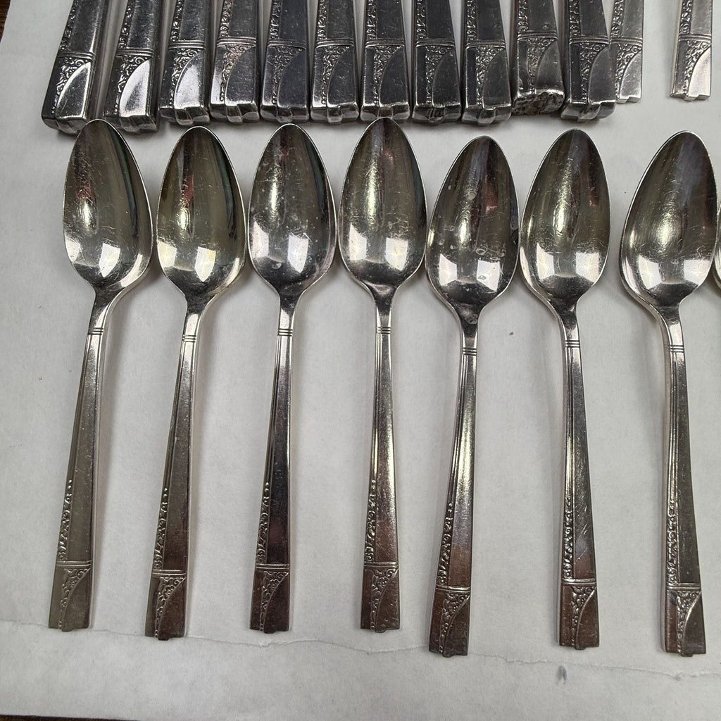 Vintage 1937 Oneida Nobility Plate Caprice Flatware 85 pieces