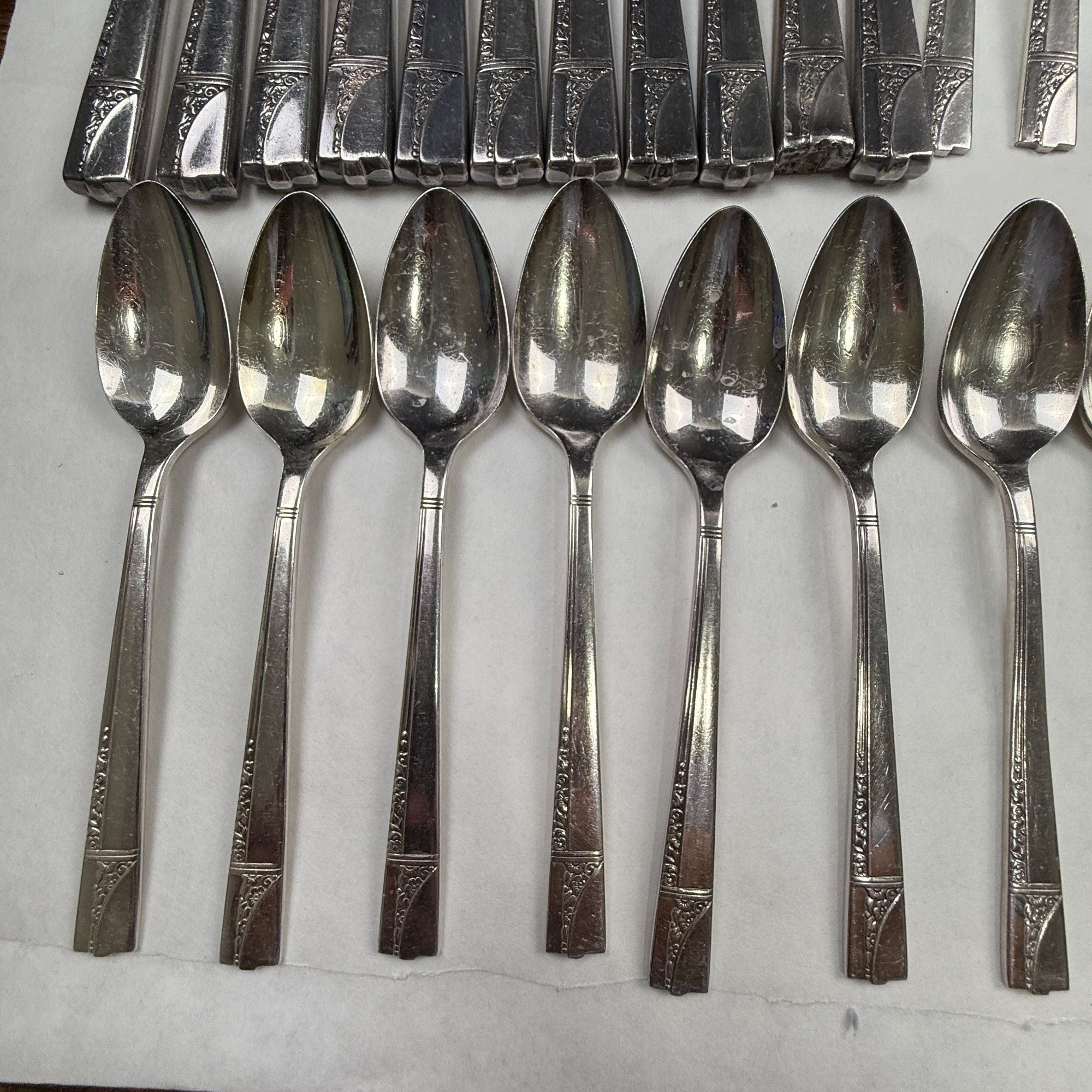 Vintage 1937 Oneida Nobility Plate Caprice Flatware 85 pieces