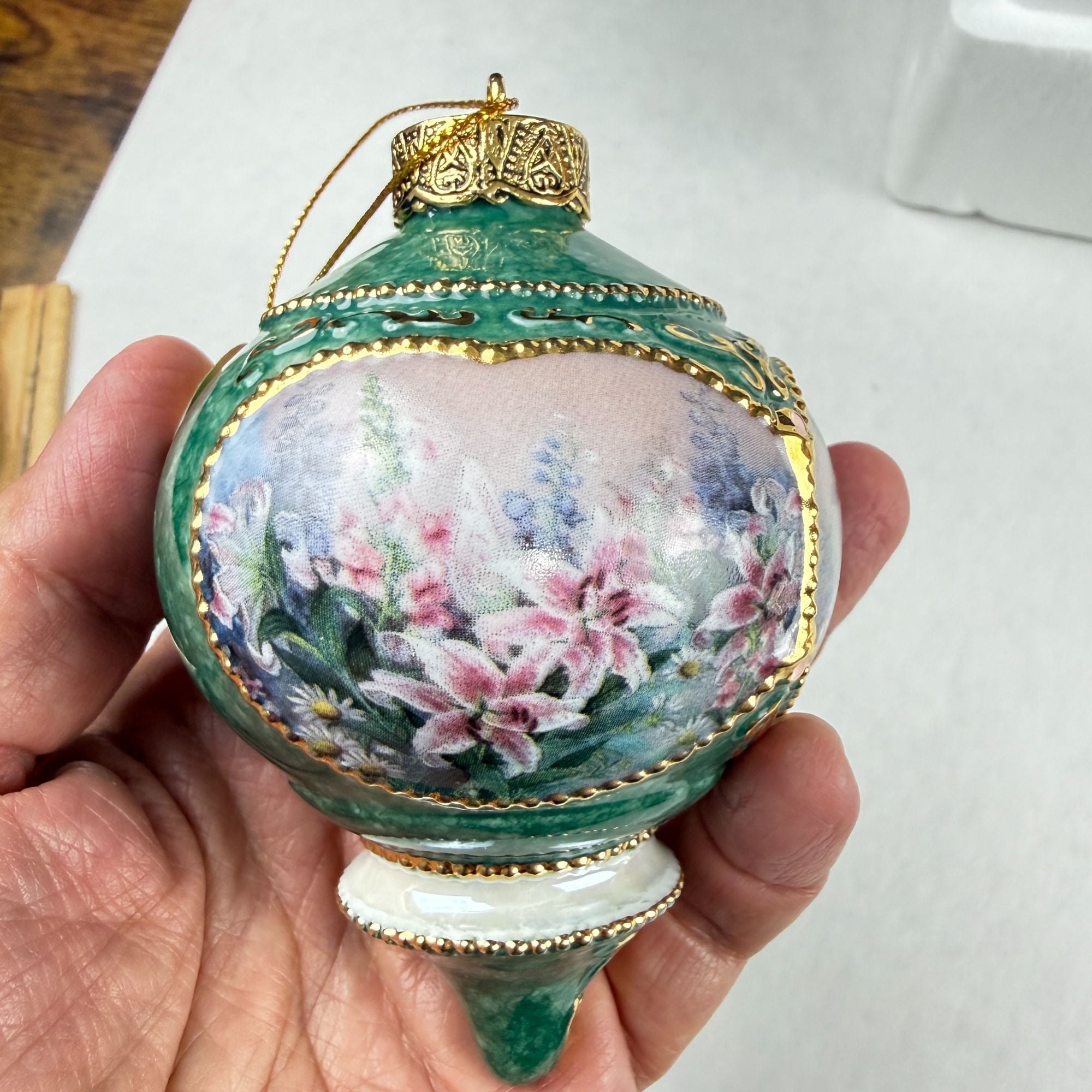 Vintage 1999 Lena Liu's Jeweled Hummingbirds Hollyhock and Lily Garden