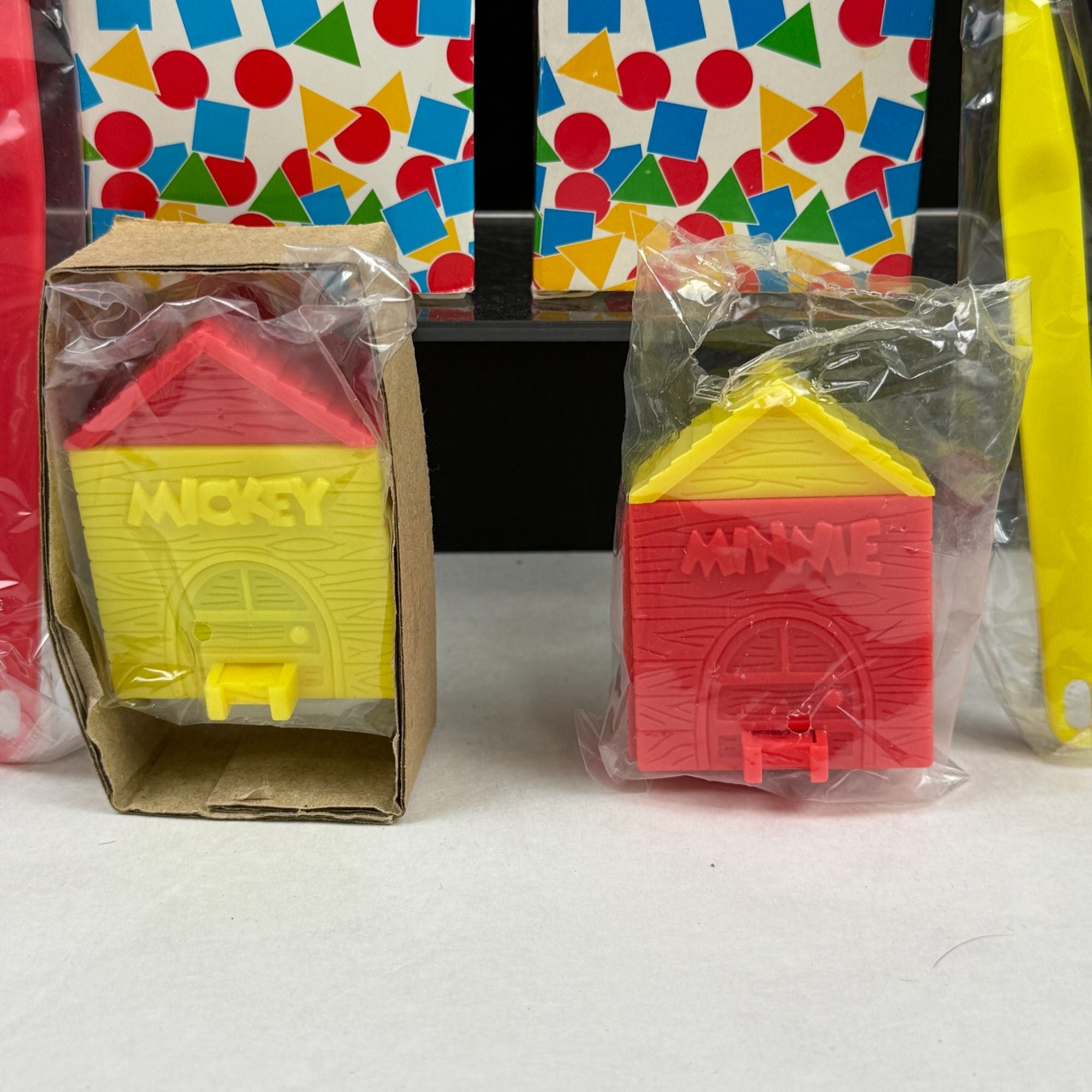 Vintage Avon Kids Mickey's and Minnie's House Toothbrush Holder