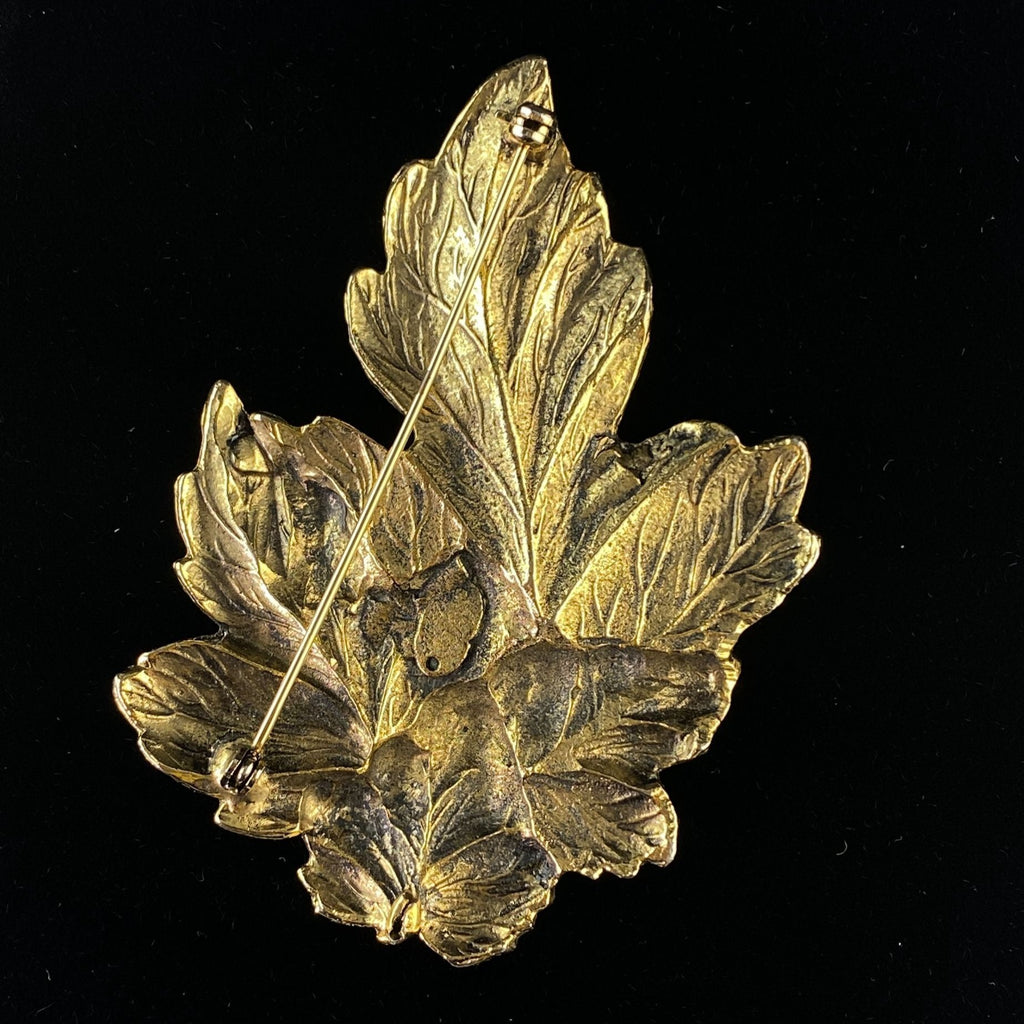 Vintage Joans Collectibles Autumn Fall Leaf Gold Tone Metal Brooch Pin