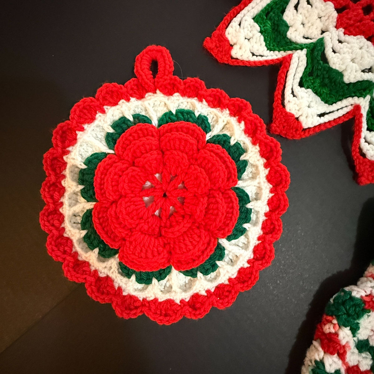 Vintage Handmade Crochet Christmas Kitchen Set 4 Pc Potholder Doily Towel