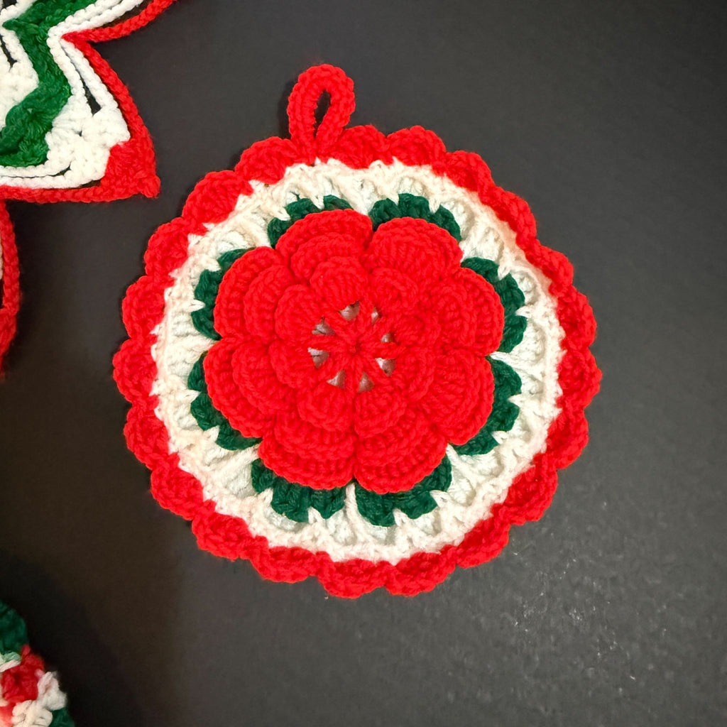Vintage Handmade Crochet Christmas Kitchen Set 4 Pc Potholder Doily Towel