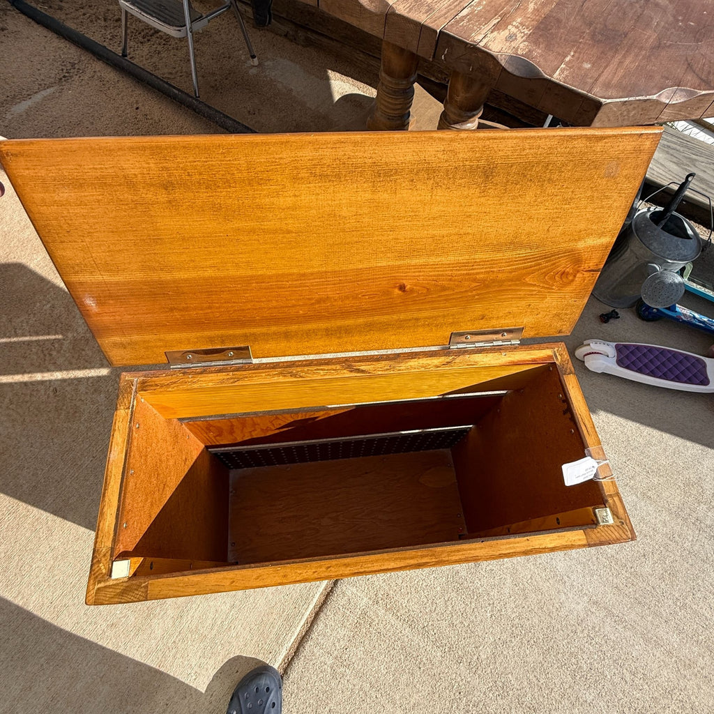 Vintage Retro Wood Hamper