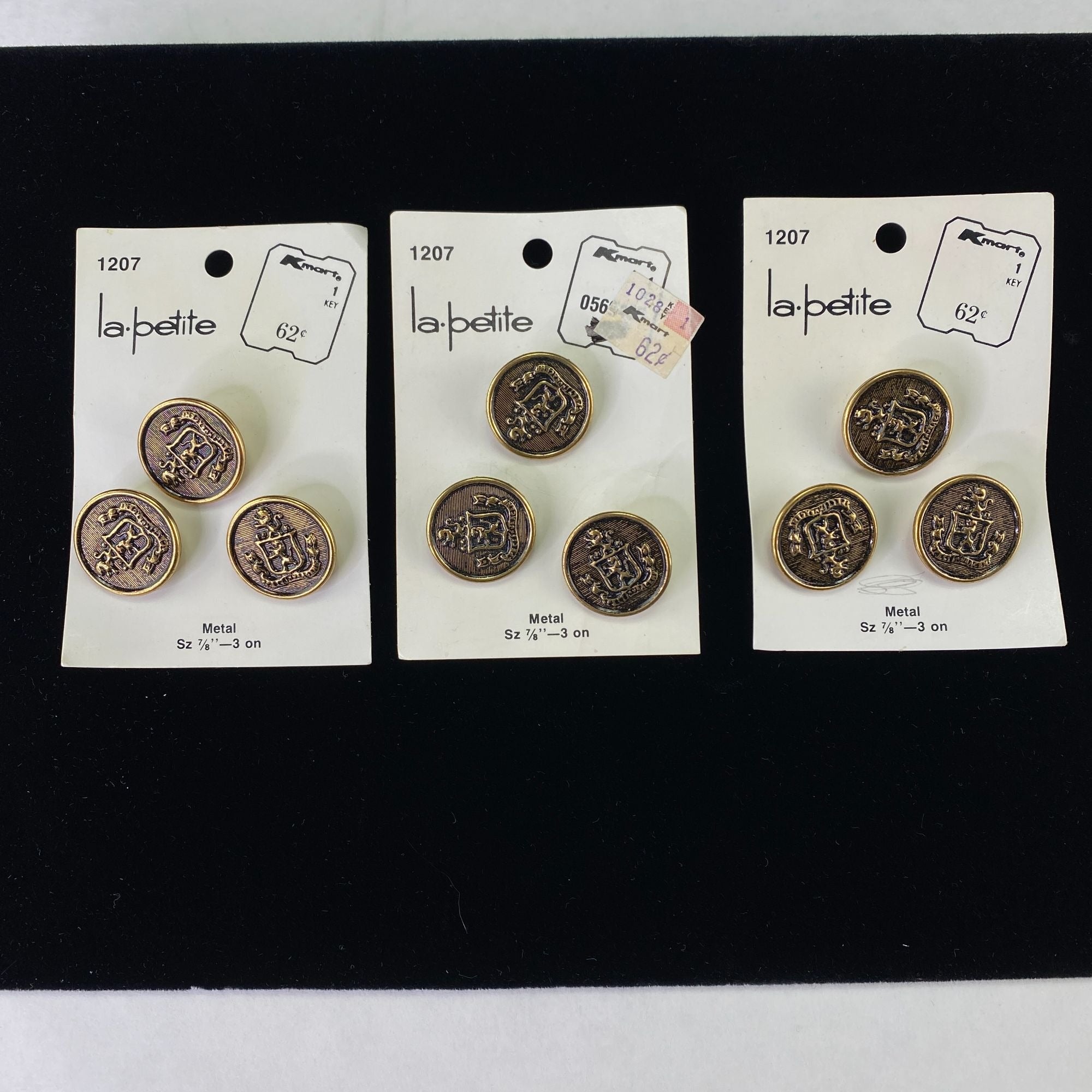 Vintage La Petite Spectemur Agendo Metal Shank Buttons Lot of 3 Cards