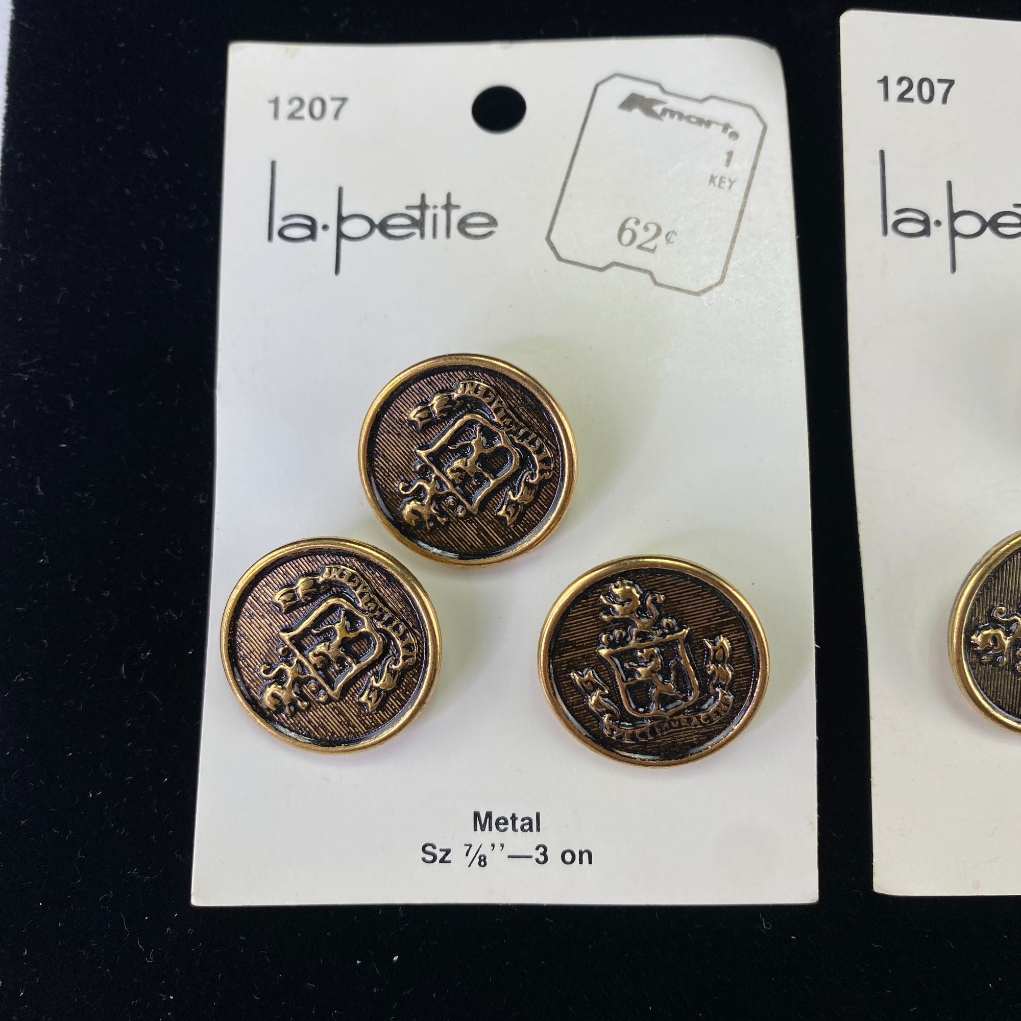 Vintage La Petite Spectemur Agendo Metal Shank Buttons Lot of 3 Cards