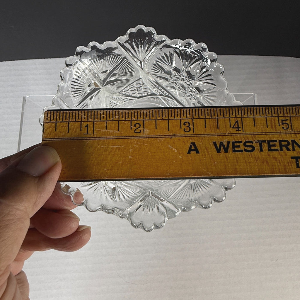 Vintage Pressed Glass Spooner Hobstar & Starburst Design