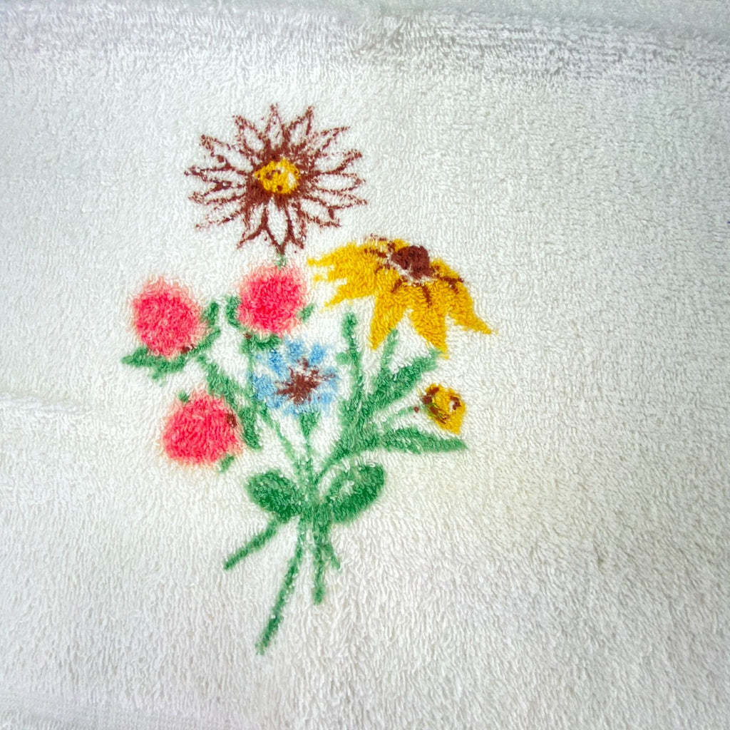 Vintage Fieldcrest Hand Towels Floral Bouquet Set of 2