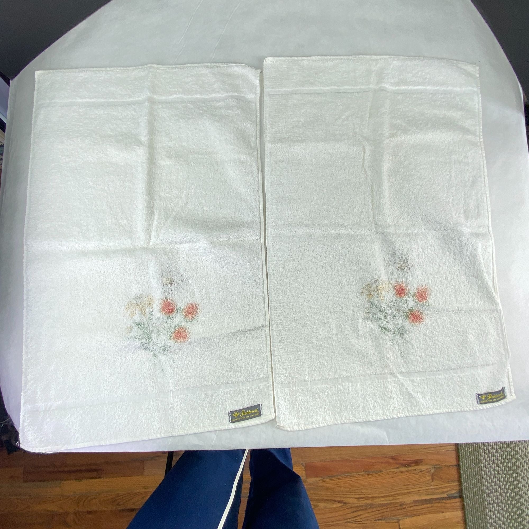 Vintage Fieldcrest Hand Towels Floral Bouquet Set of 2