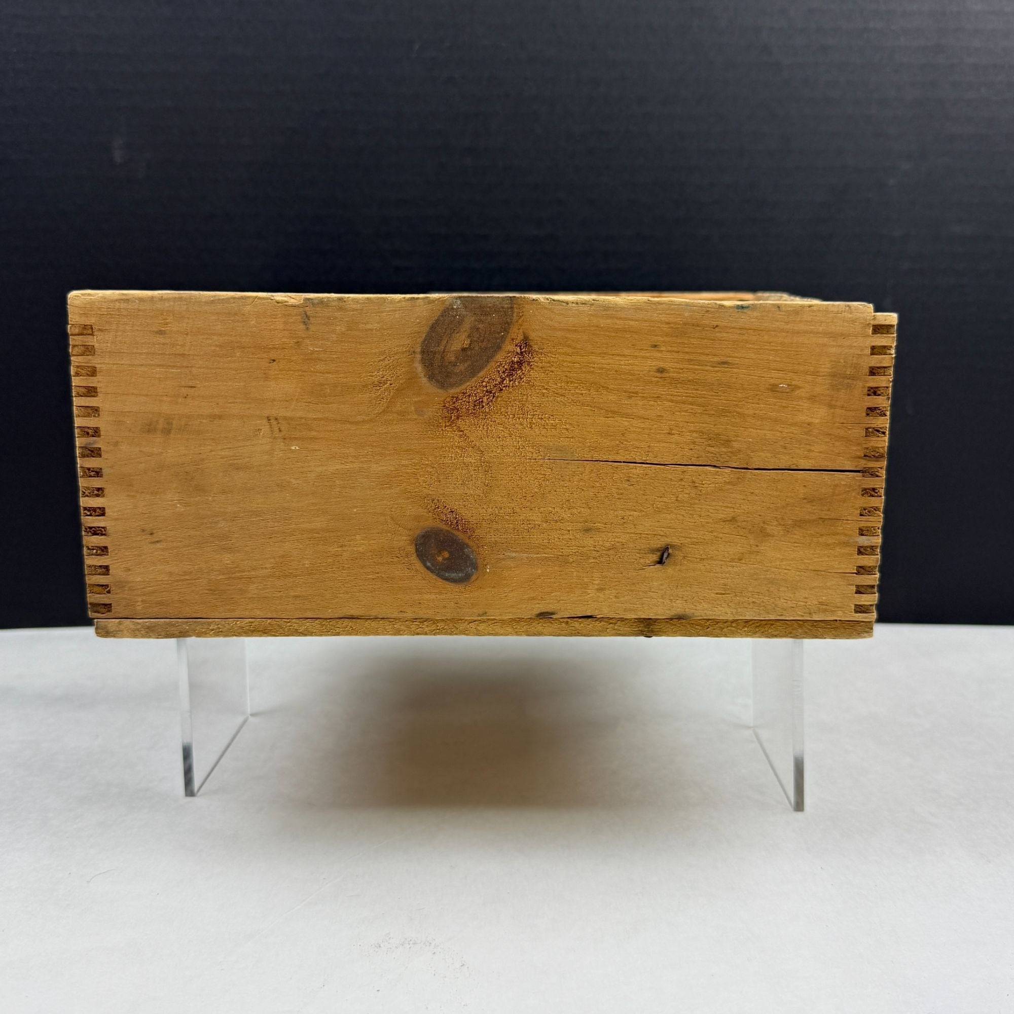 Vintage Asbestos Dover Mfg Sad Irons No 70 Wood Box