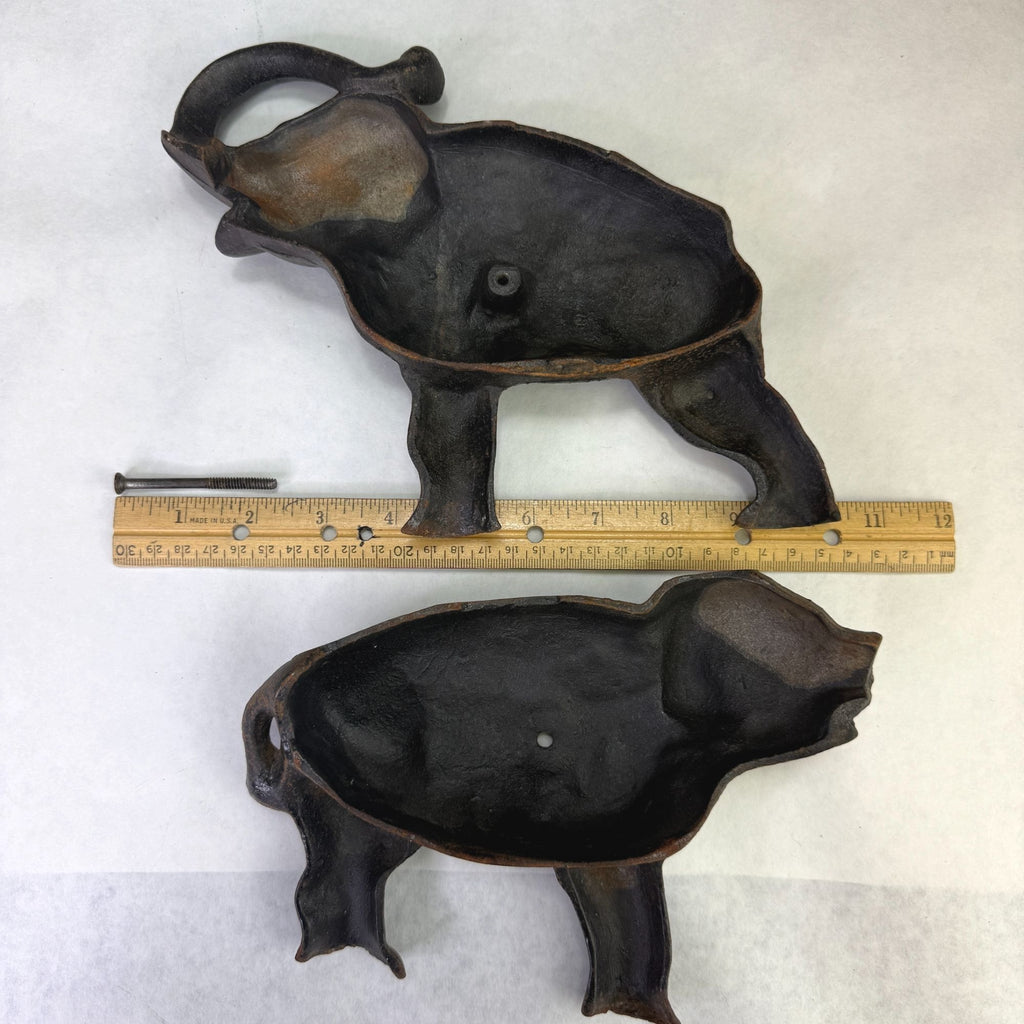 Vintage Cast Iron Metal Elephant Coin Bank