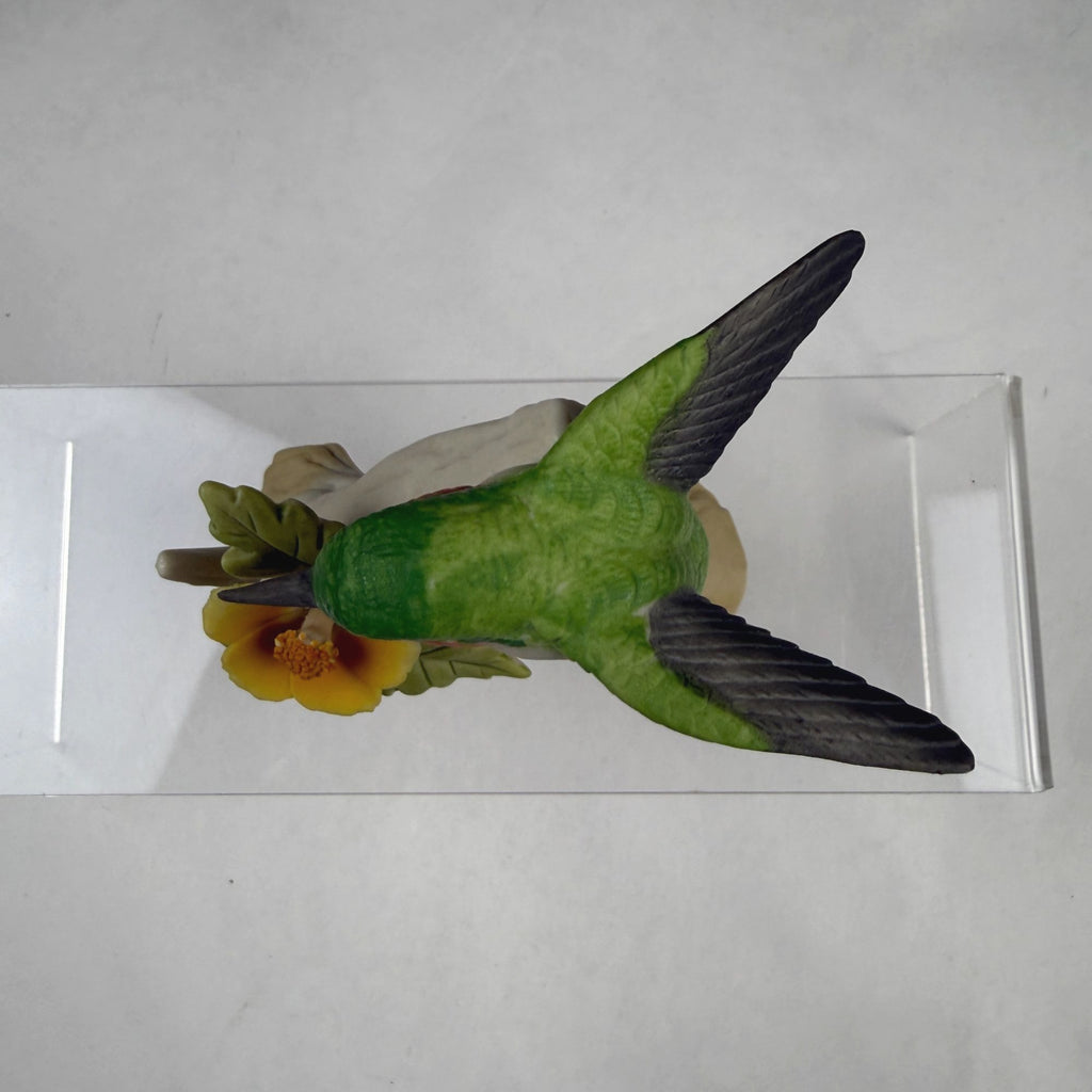 Lefton KW1112 Ruby Throated Hummingbird Figurine