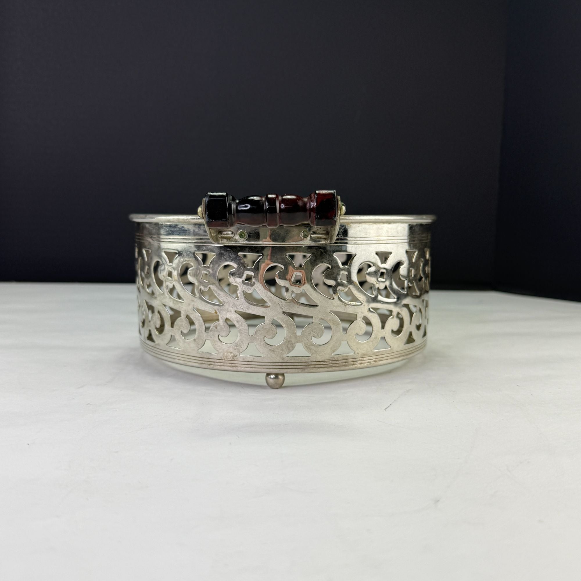 Vintage Manning Bowman Filigree Silverplate Serving Dish Ring With Handles