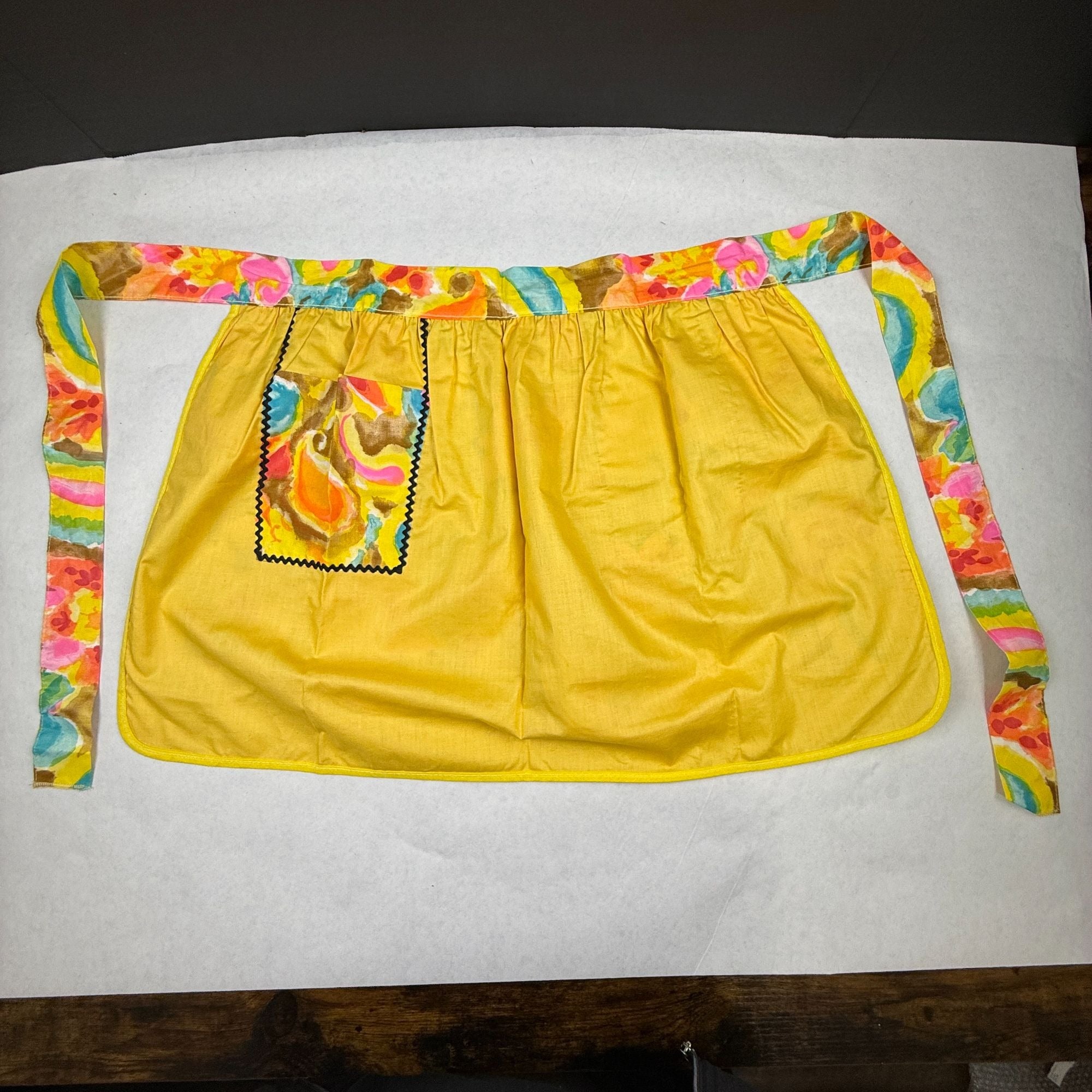 Vintage Handmade Reversible Half Apron With Pockets In Bright Floral Design