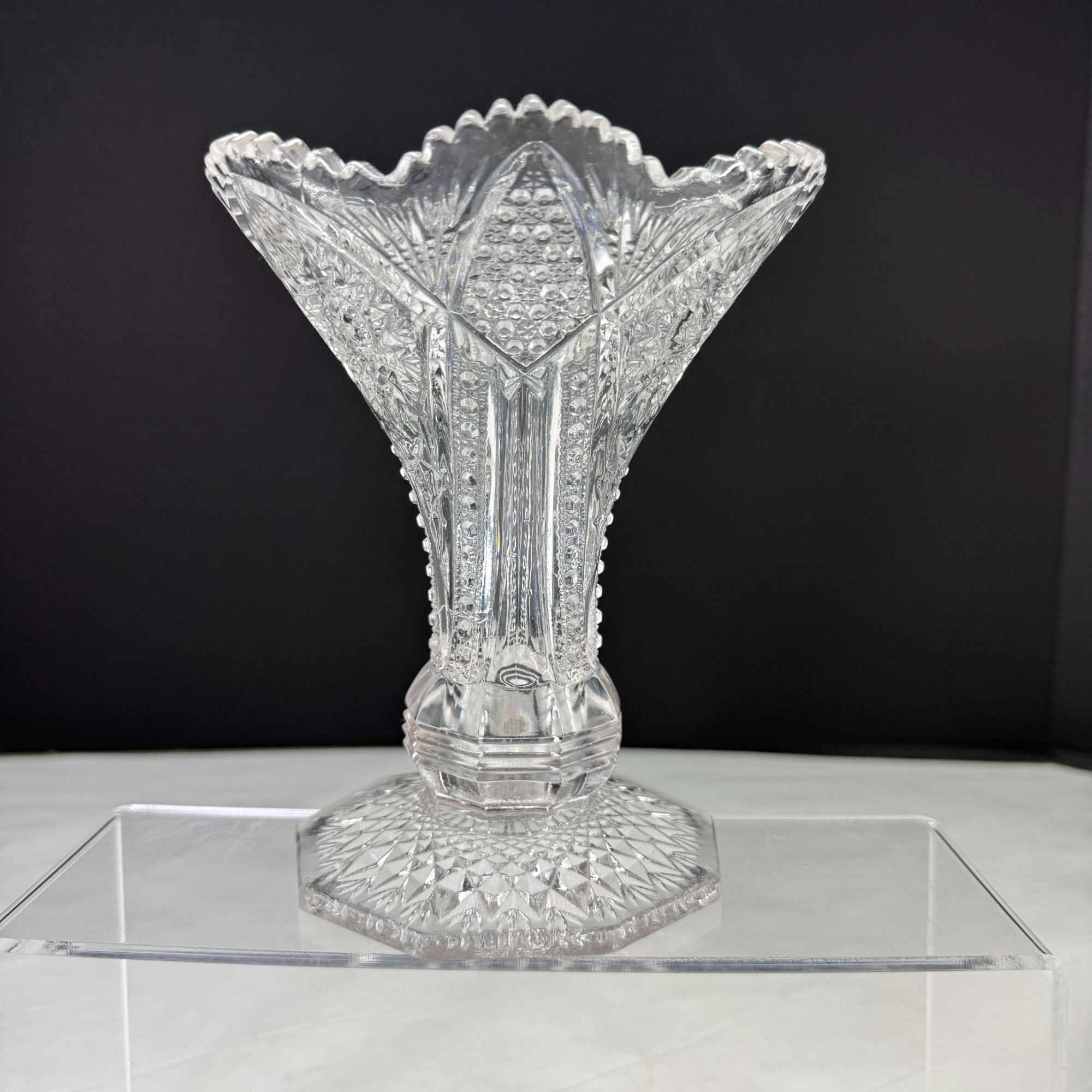 Vintage Glass Trumpet Vase Scalloped Sawtooth Edge