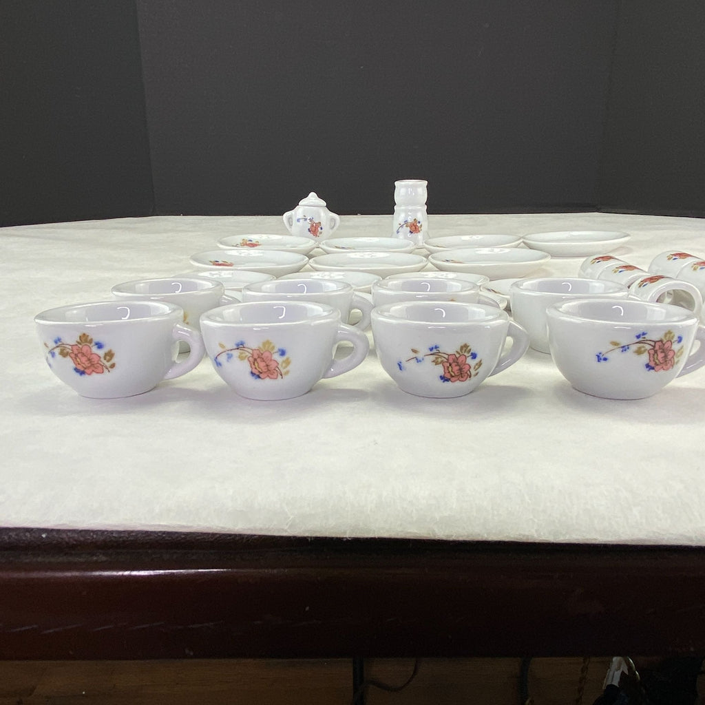 Vintage Strombecker Pretend Play Mini Dish Set 32 Pcs With Floral Design
