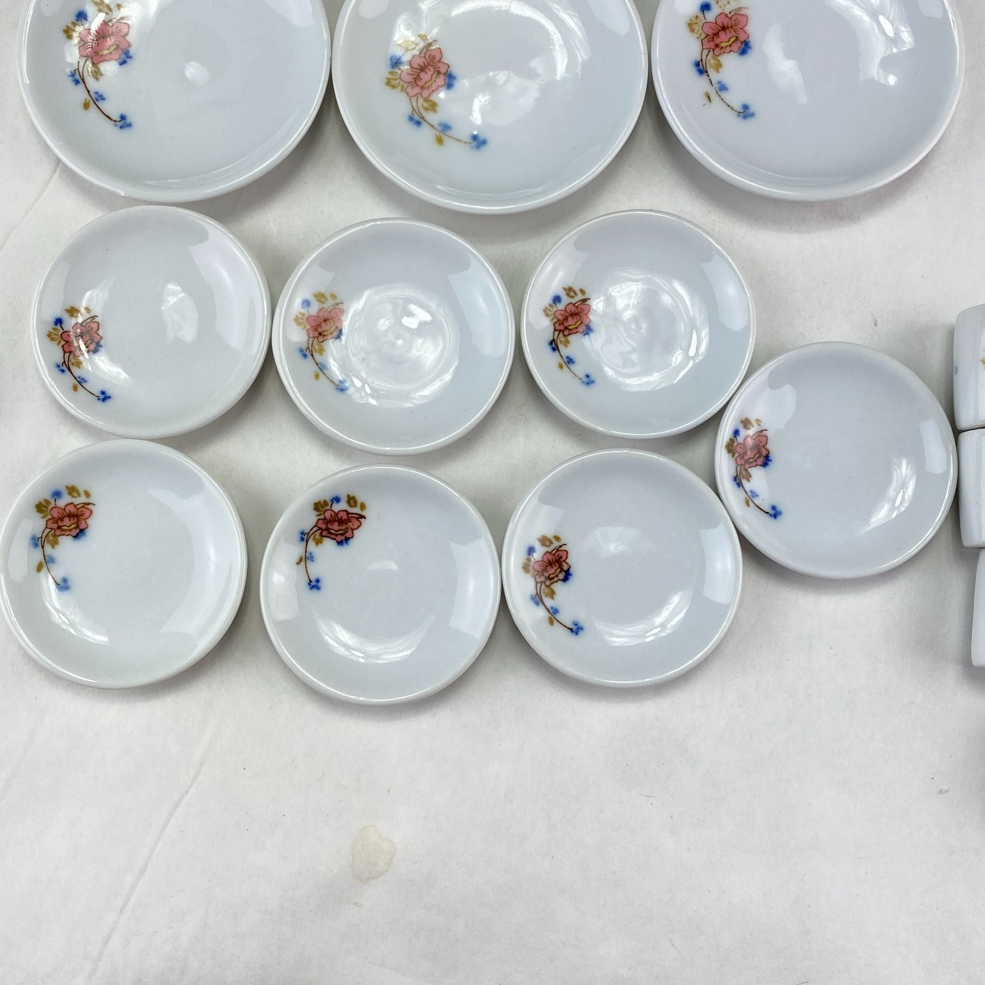 Vintage Strombecker Pretend Play Mini Dish Set 32 Pcs With Floral Design