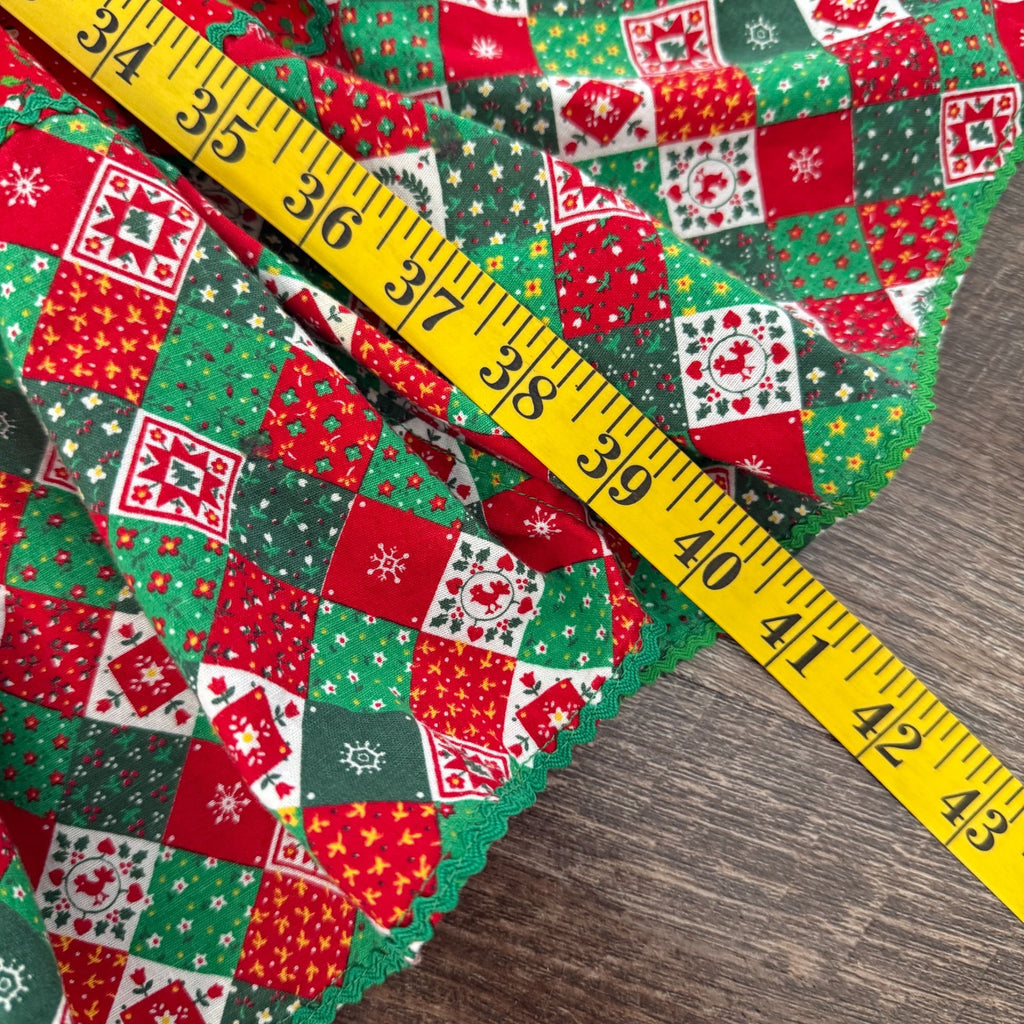 Vintage Handmade Christmas Tree Skirt 40"