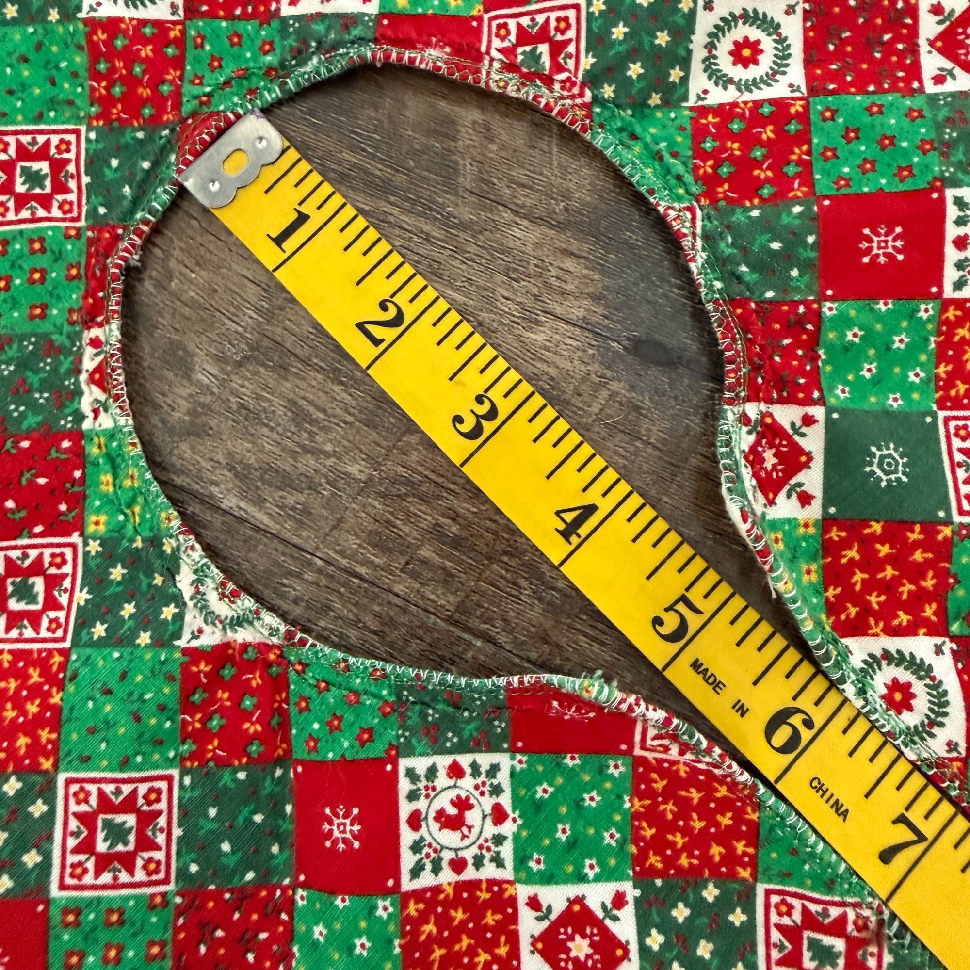 Vintage Handmade Christmas Tree Skirt 40"
