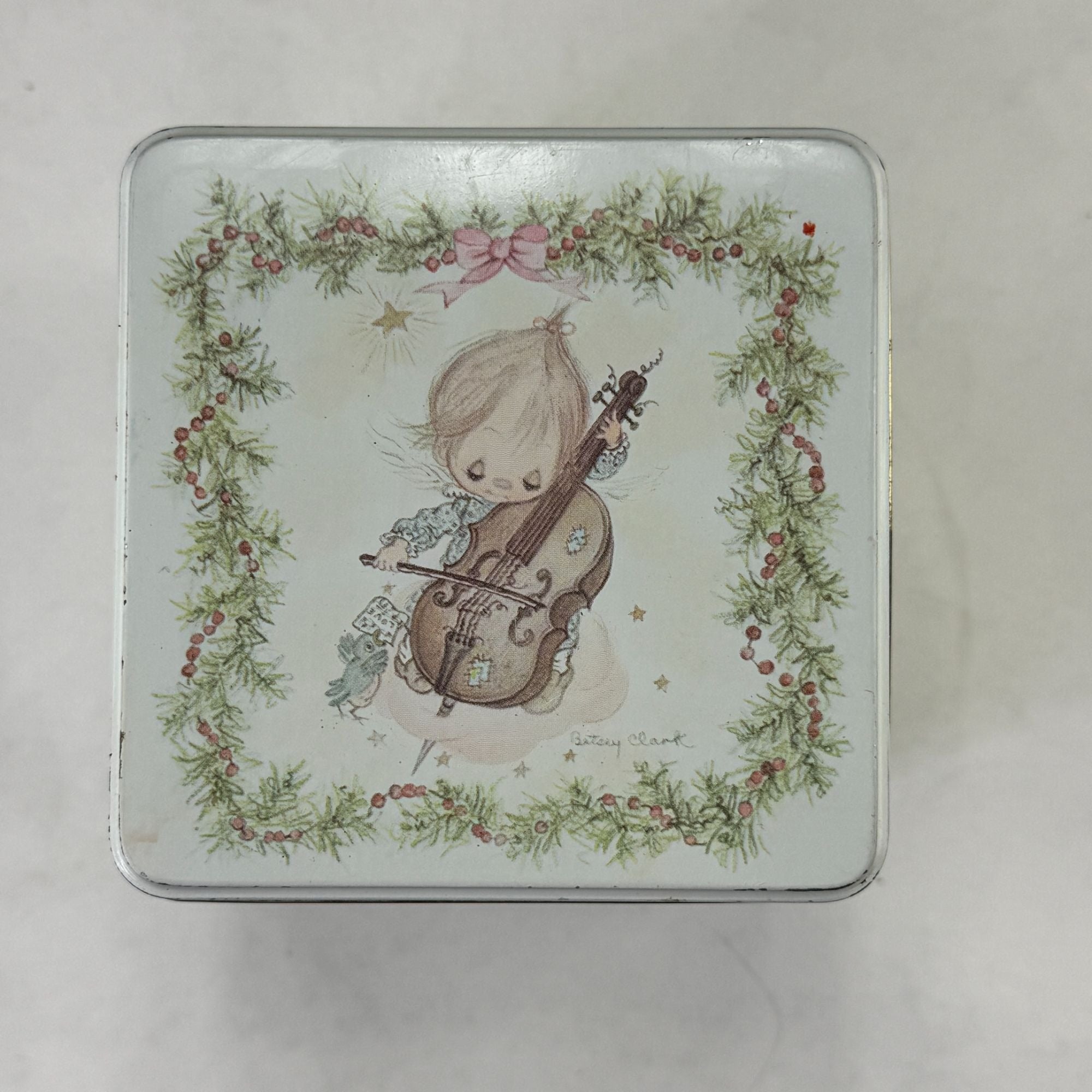Vintage Hallmark Betsey Clark Hinged Metal Tin Box