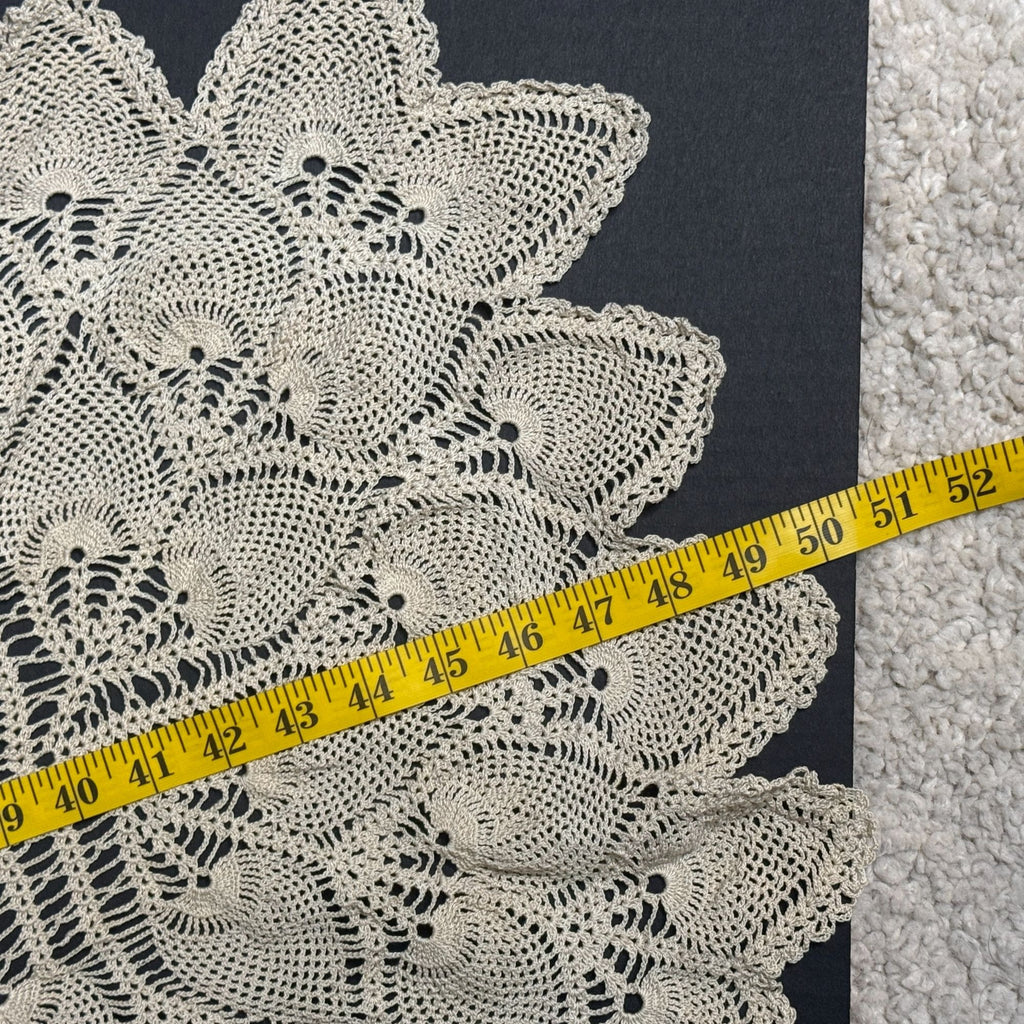 Vintage Hand Crocheted Pineapple Table Runner Ivory Ecru Lace 50" x 19"