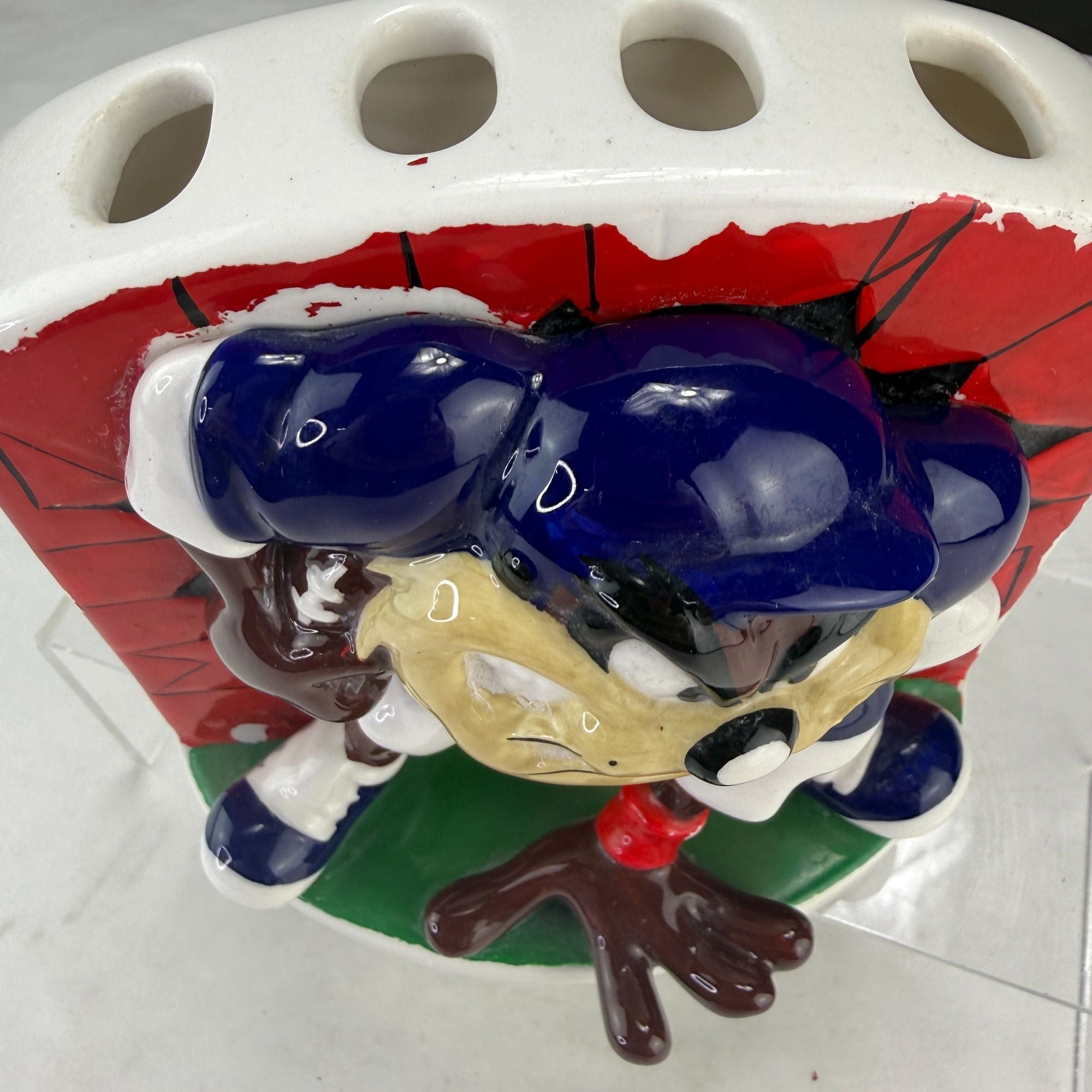Vintage Warner Bros 1998 Taz Tasmanian Devil Football Toothbrush Holder
