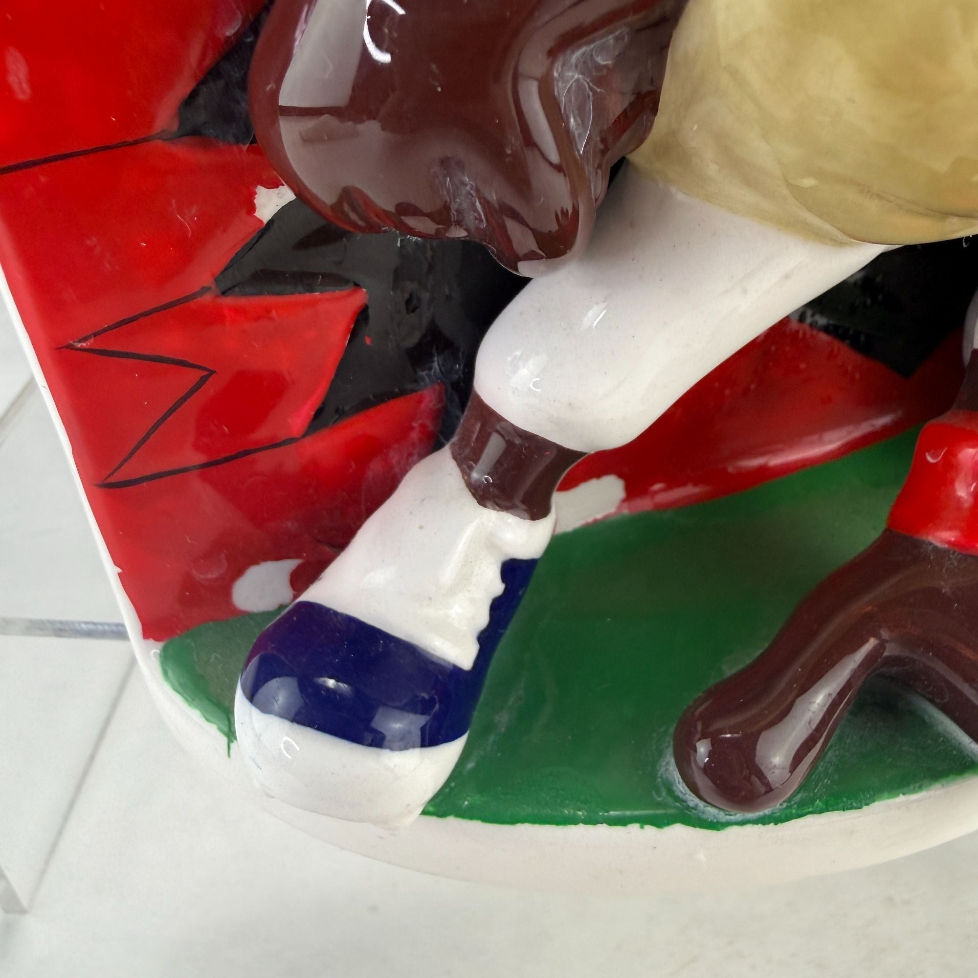 Vintage Warner Bros 1998 Taz Tasmanian Devil Football Toothbrush Holder