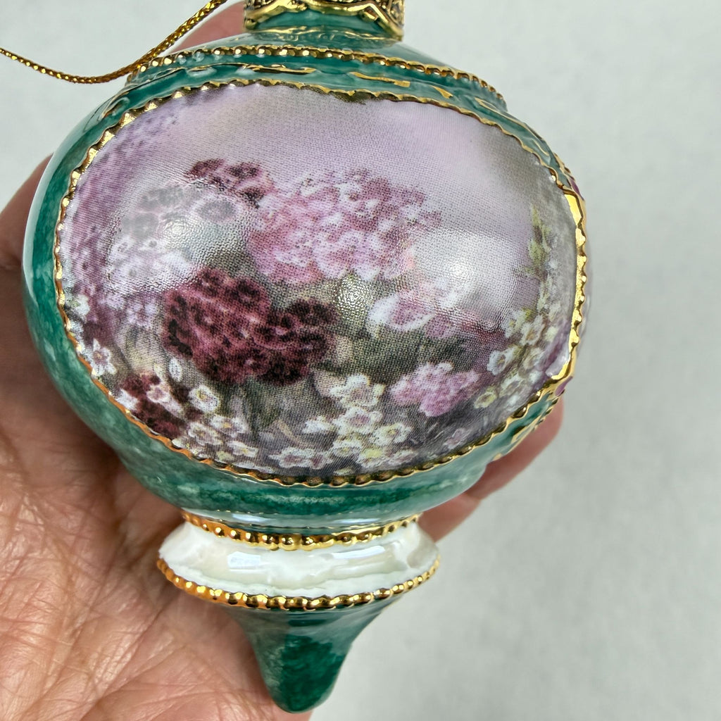 Lena Liu's Hummingbirds Ornaments 1999 Delphinium and Sweet William Garden