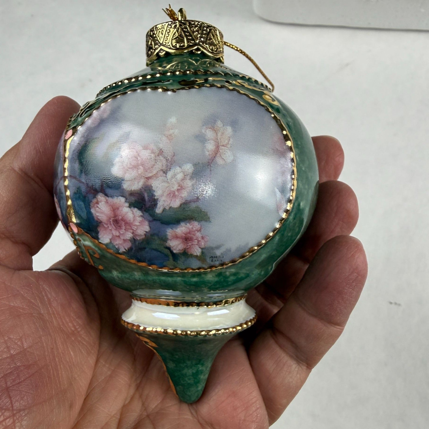 Vintage 1999 Lena Liu's Hummingbird Ornaments Gladiola and Begonia Garden