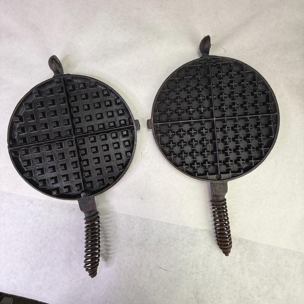 Vintage Shapleigh #8 Cast Iron Waffle Iron No Base