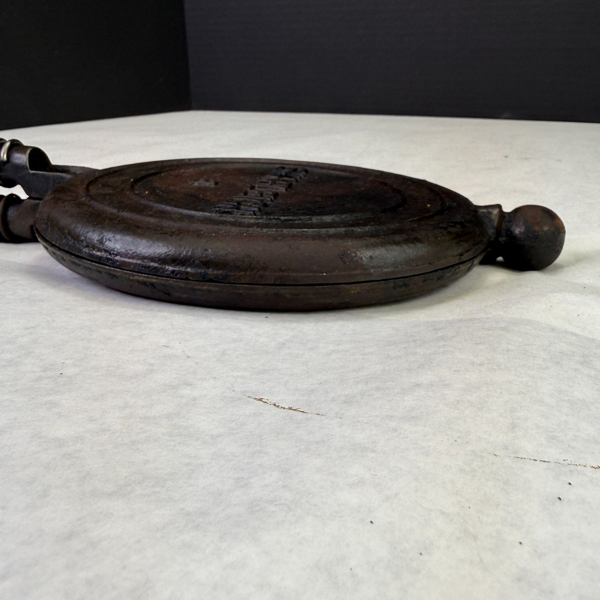 Vintage Shapleigh #8 Cast Iron Waffle Iron No Base